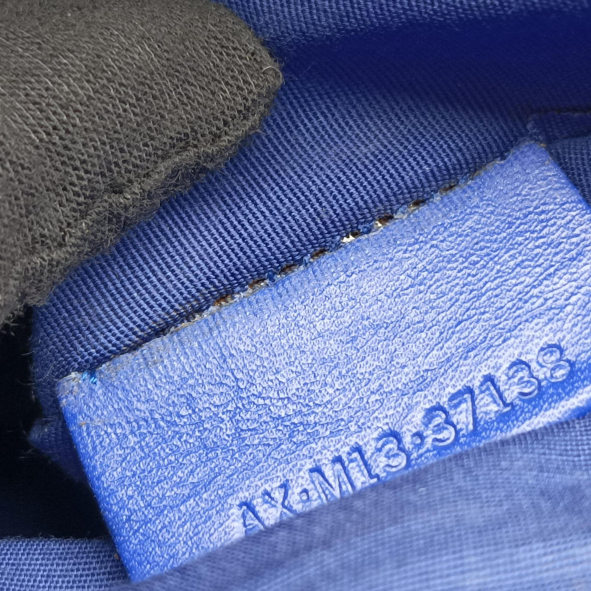 Isabella Rossellini Blue Leather AX.M13.37138イザベラ ロッセリーニ ブルー レザー AX.M13.37138