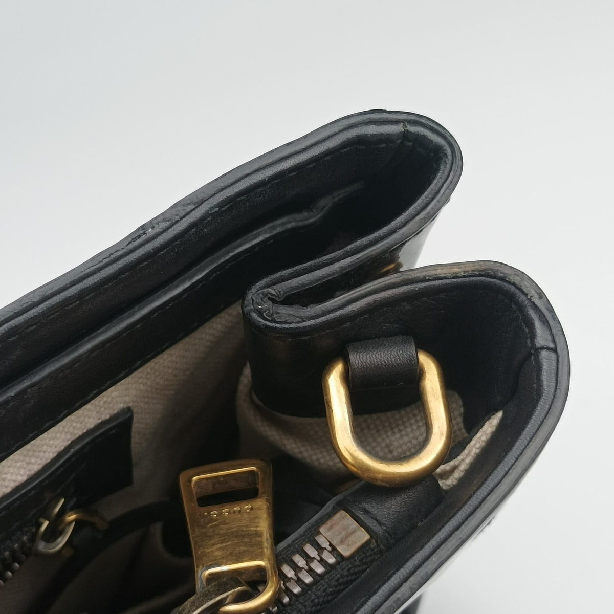 Bright Bit Black Patent 319795 E013992031ブライトビット ブラック パテント 319795 E013992031