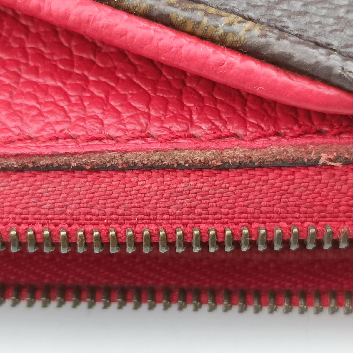 Pallas Clutch Brown x Cerise Monogram canvas M41638 CA4185パラス クラッチ ブラウン x スリーズ モノグラム キャンバス M41638 CA4185