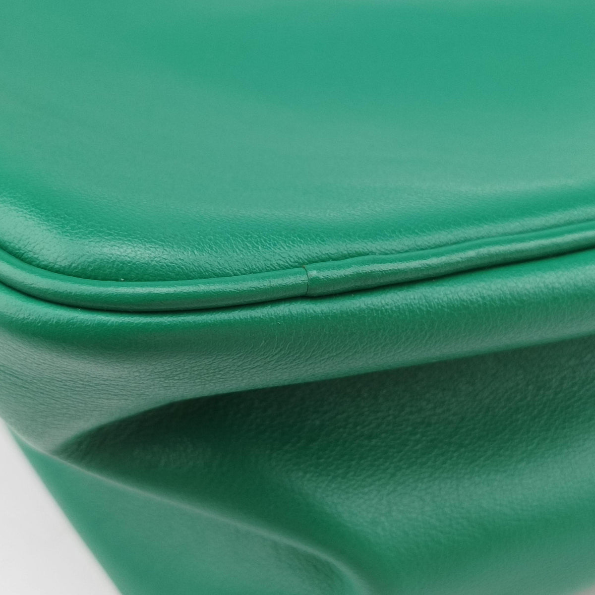 triangle embossed logo Green Leather 1BH190 7/Dトライアングル エンボスロゴ グリーン レザー 1BH190 7/D