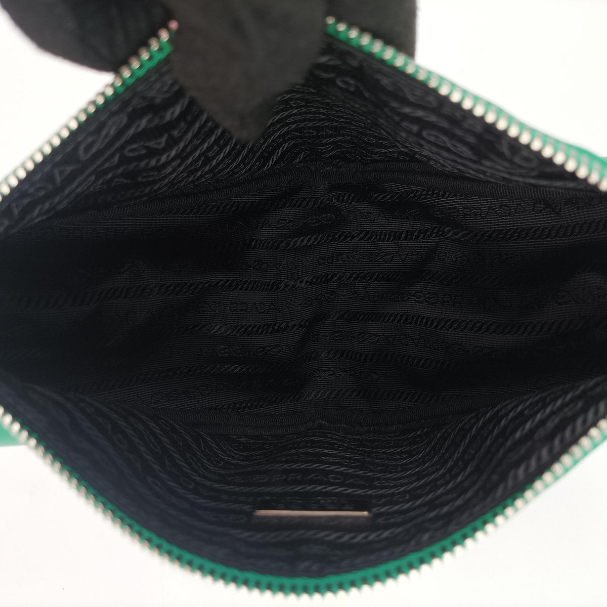triangle embossed logo Green Leather 1BH190 7/Dトライアングル エンボスロゴ グリーン レザー 1BH190 7/D