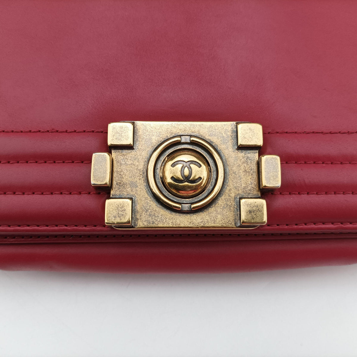 BOY CHANEL Red Leather A66713 15642300ボーイシャネル レッド レザー A66713 15642300