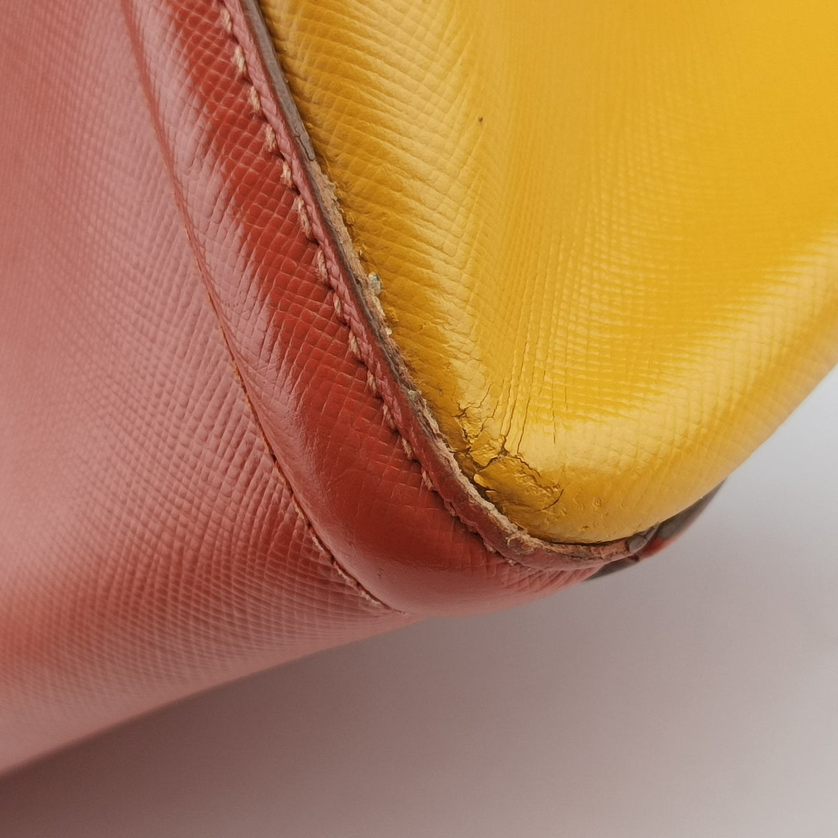 Triangle logo Orange x Yellow Saffiano leather 31/H 165トライアングルロゴ オレンジ x イェロー サフィアーノレザー 31/H 165