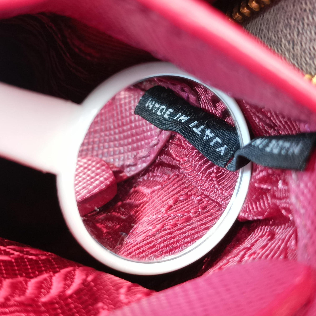 Promenade Pink SAFFIANO Leather BL0837 113 10プロムナード ピンク サフィアーノレザー BL0837 113 10