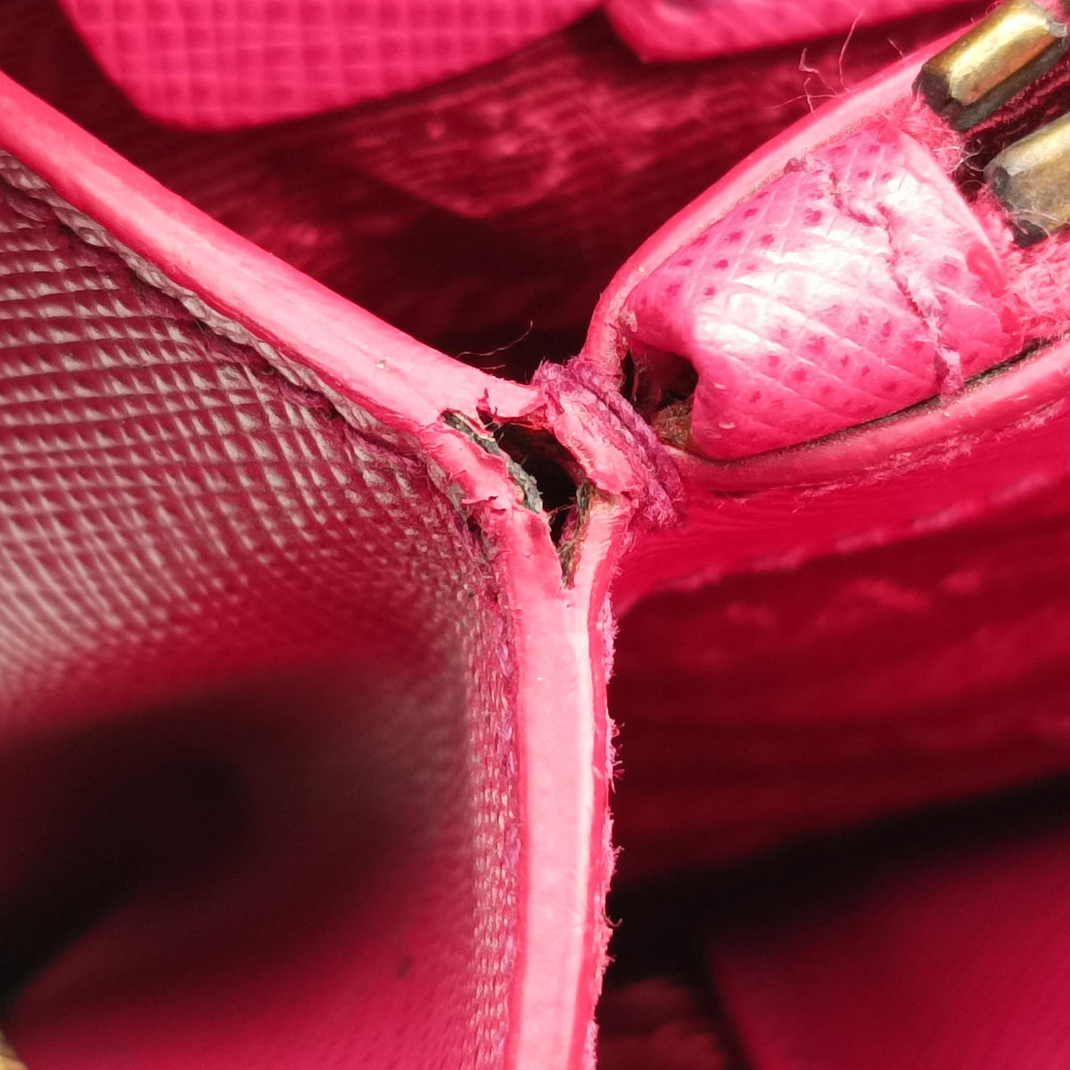 Promenade Pink SAFFIANO Leather BL0837 113 10プロムナード ピンク サフィアーノレザー BL0837 113 10