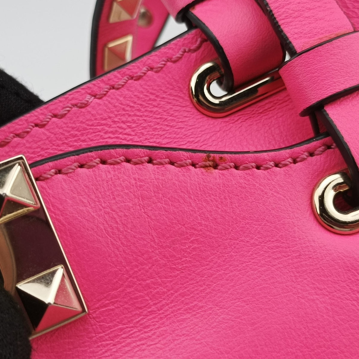 Rockstud Pink Leather BS-G037BOL1ロックスタッズ ピンク レザー BS-G037BOL1
