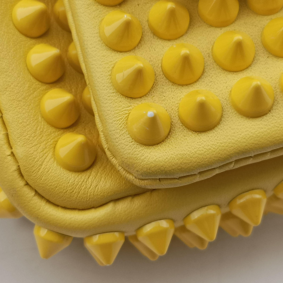 Sweet Charity Scarabe Spike Yellow Leather スイート チャリティー スカラベ スパイク イエロー レザー