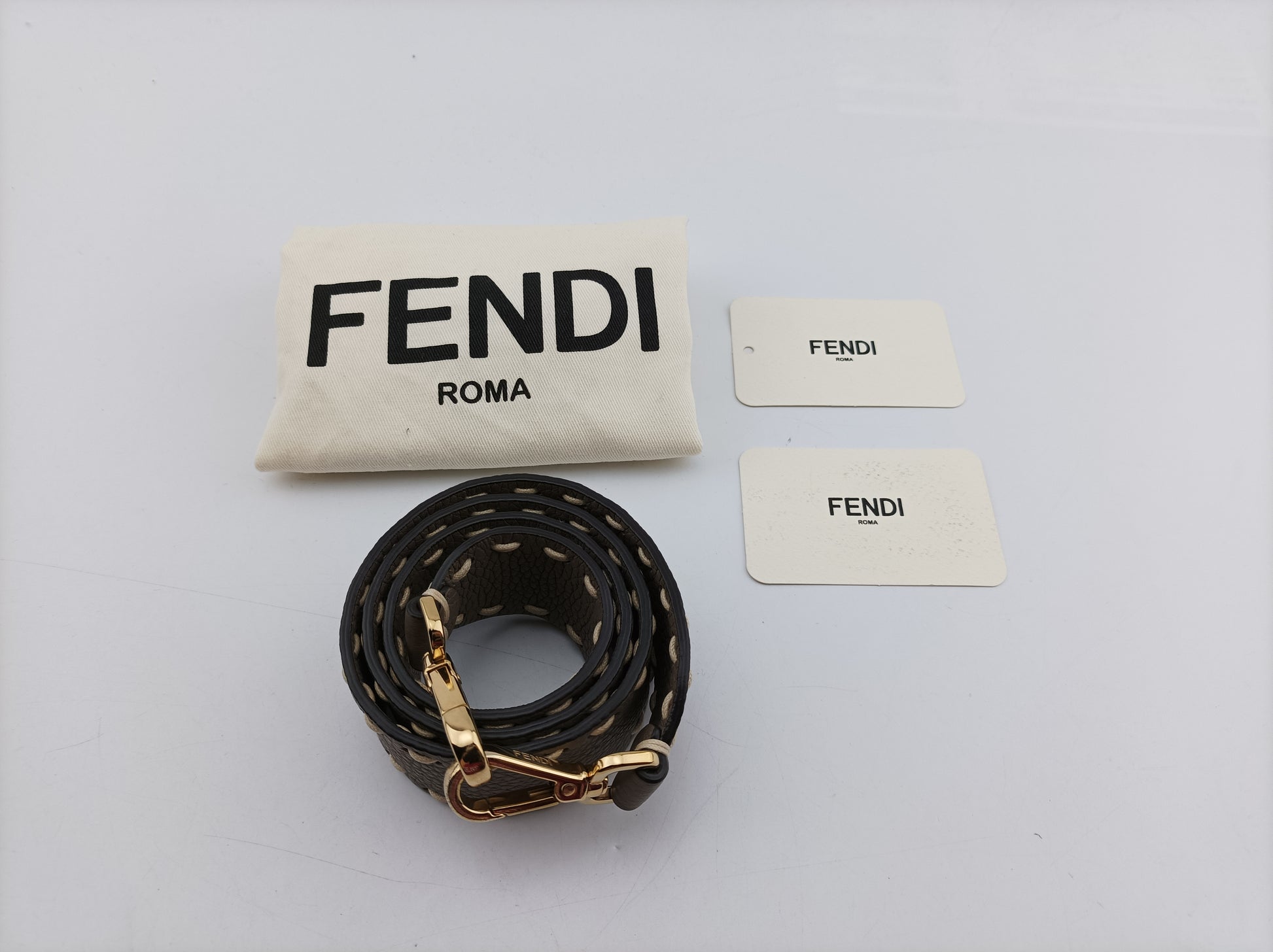 フェンディ Fendi ショルダーバッグ レディース バゲット グレー レザー 8BR600-AH95.219.3118