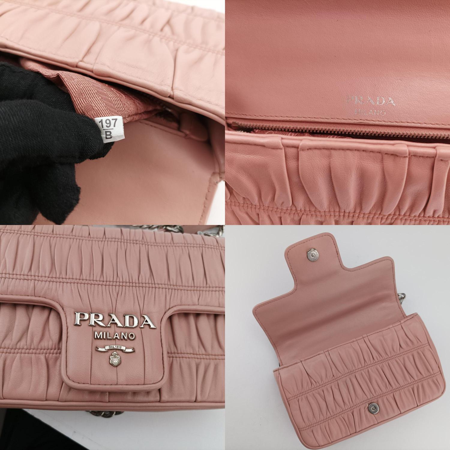 プラダ Prada ショルダーバッグ レディース ギャザーバッグ ピンク レザー 197/B