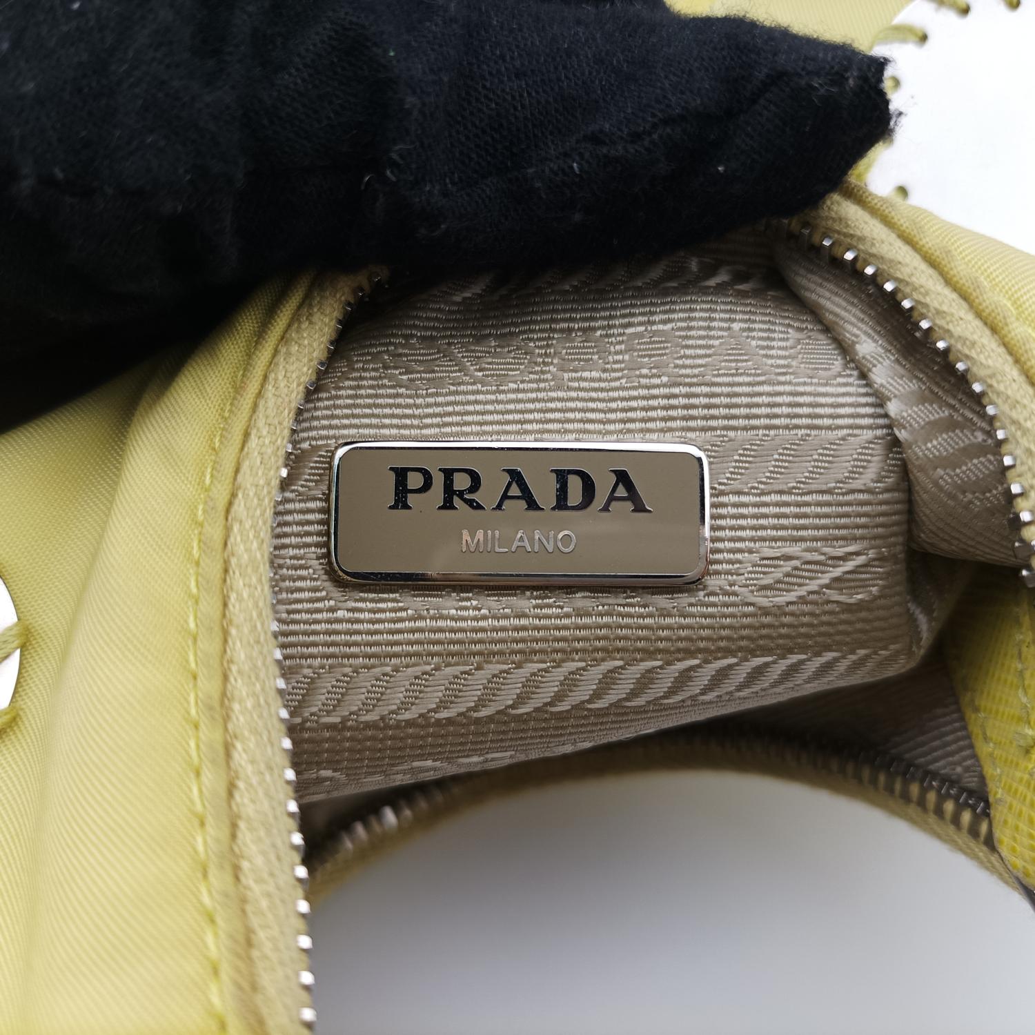 プラダ Prada ショルダーバッグ レディース Re-Edition 2005　スパンコール刺繍 イエロー ナイロン×サフィアーノレザー 7/8