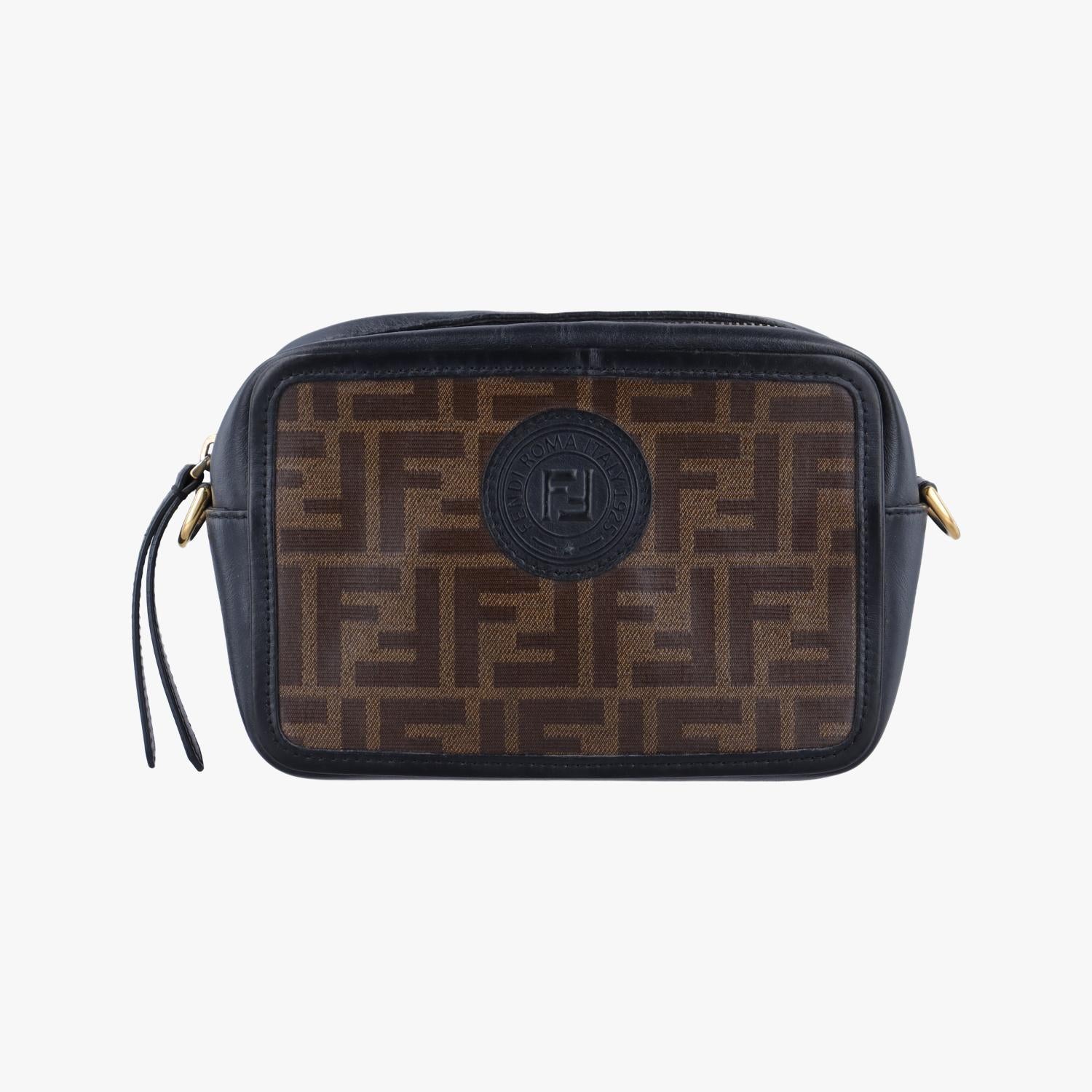 フェンディ Fendi ショルダーバッグ レディース キャム/ズッカ柄 ブラック レザー 8BS019 A5K4 189.0189