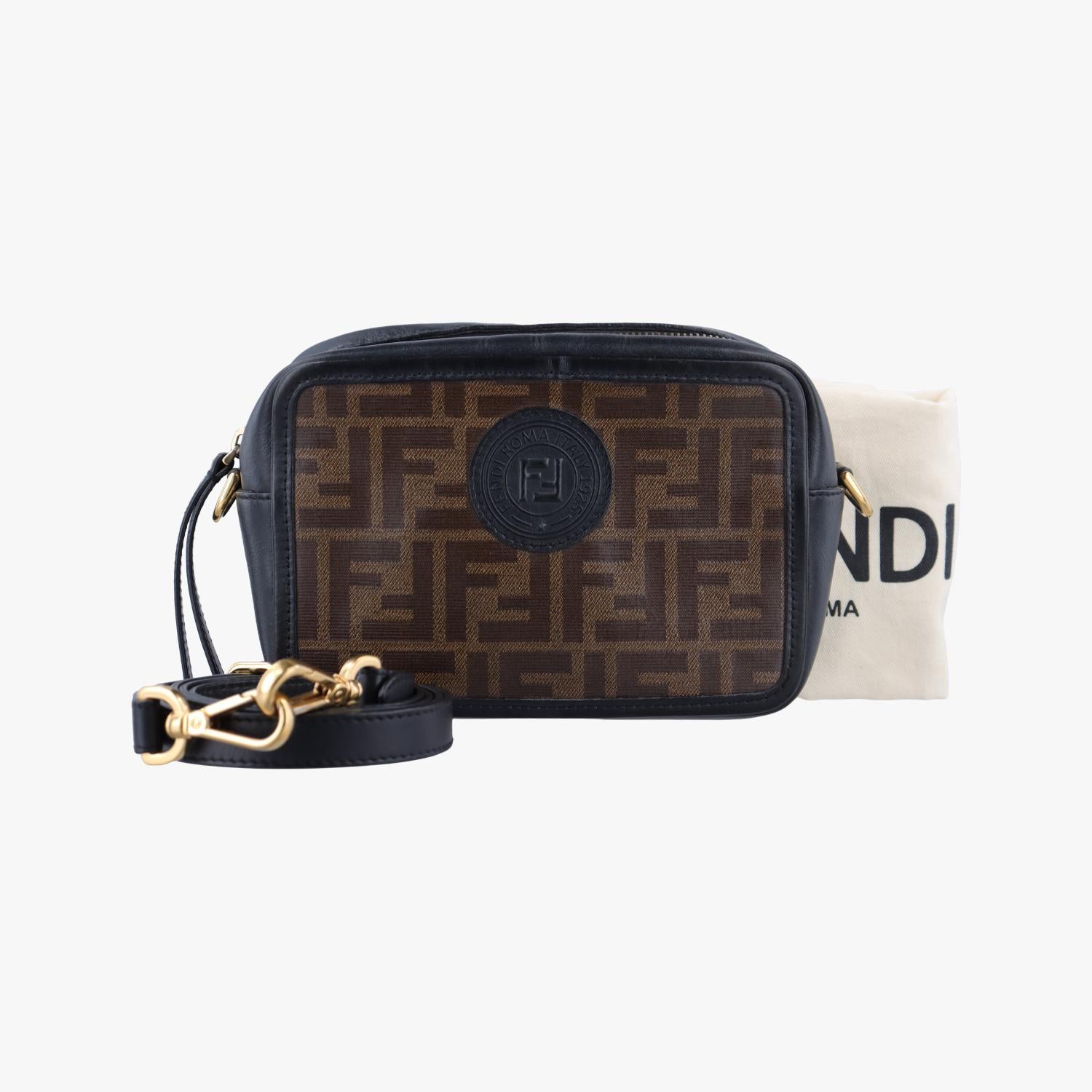 フェンディ Fendi ショルダーバッグ レディース キャム/ズッカ柄 ブラック レザー 8BS019 A5K4 189.0189