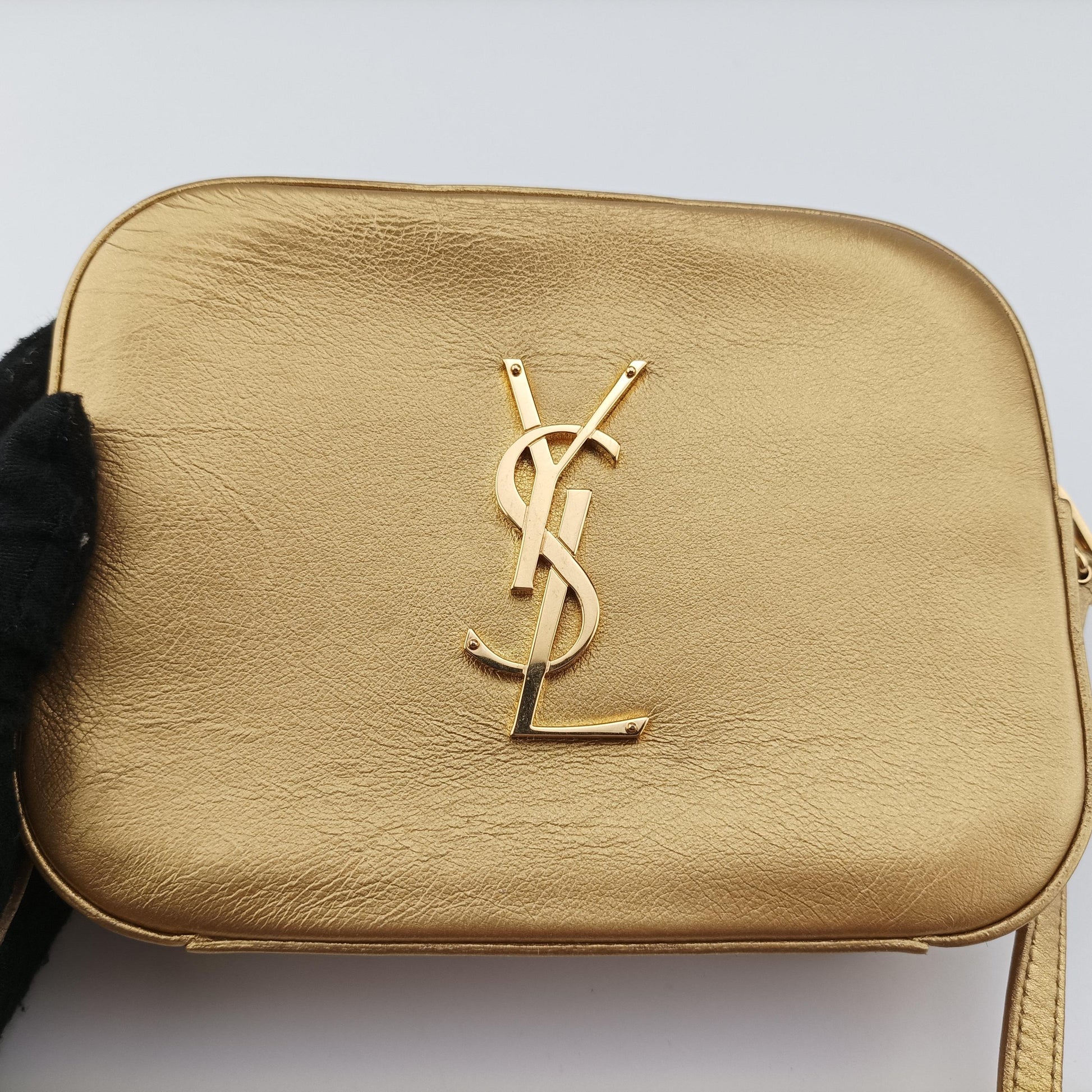 イヴサンローラン Yves saint Laurent ショルダーバッグ レディース ブロガー ゴールド レザー GNR381636.0115