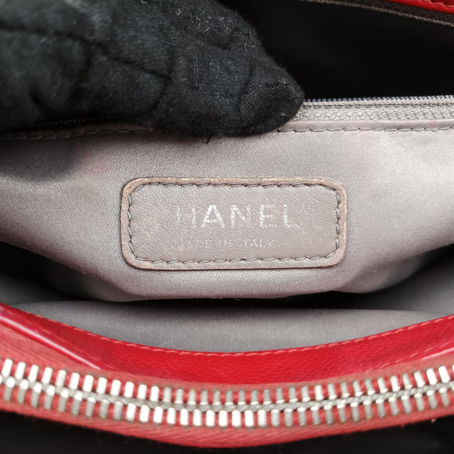 シャネル Chanel ショルダーバッグ レディース マトラッセ　ココマークGST レッド レザー A50995 17339001