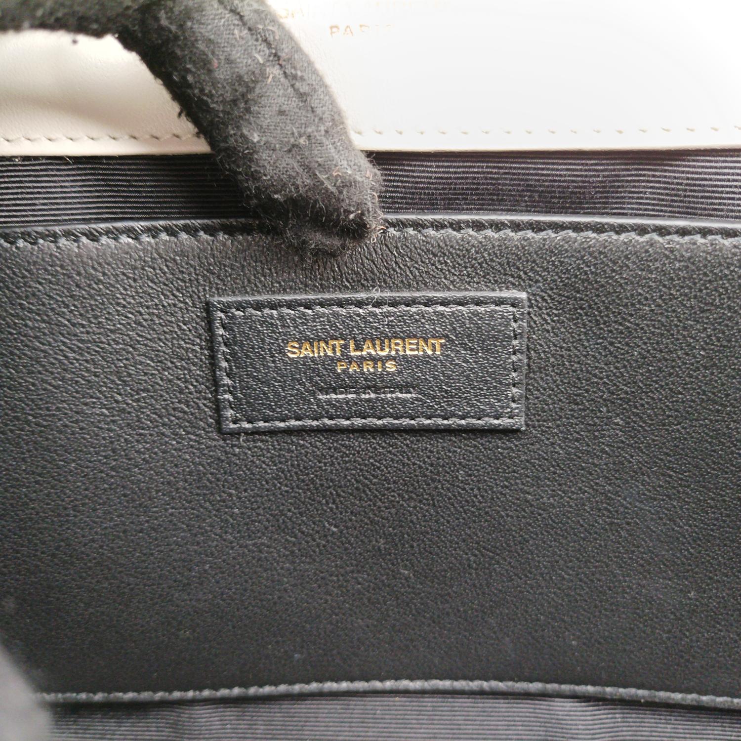 イヴサンローラン Yves saint Laurent ショルダーバッグ レディース スター　ケイト ホワイト レザー YSL364021.0319