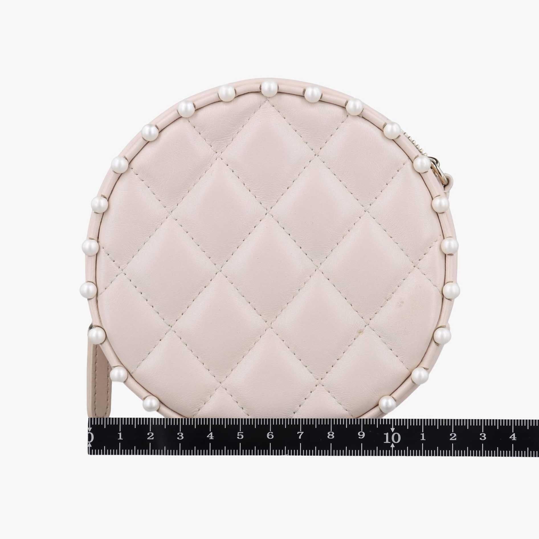 シャネル Chanel ショルダーバッグ レディース マトラッセ ホワイト ラムスキン AP1050 29311914