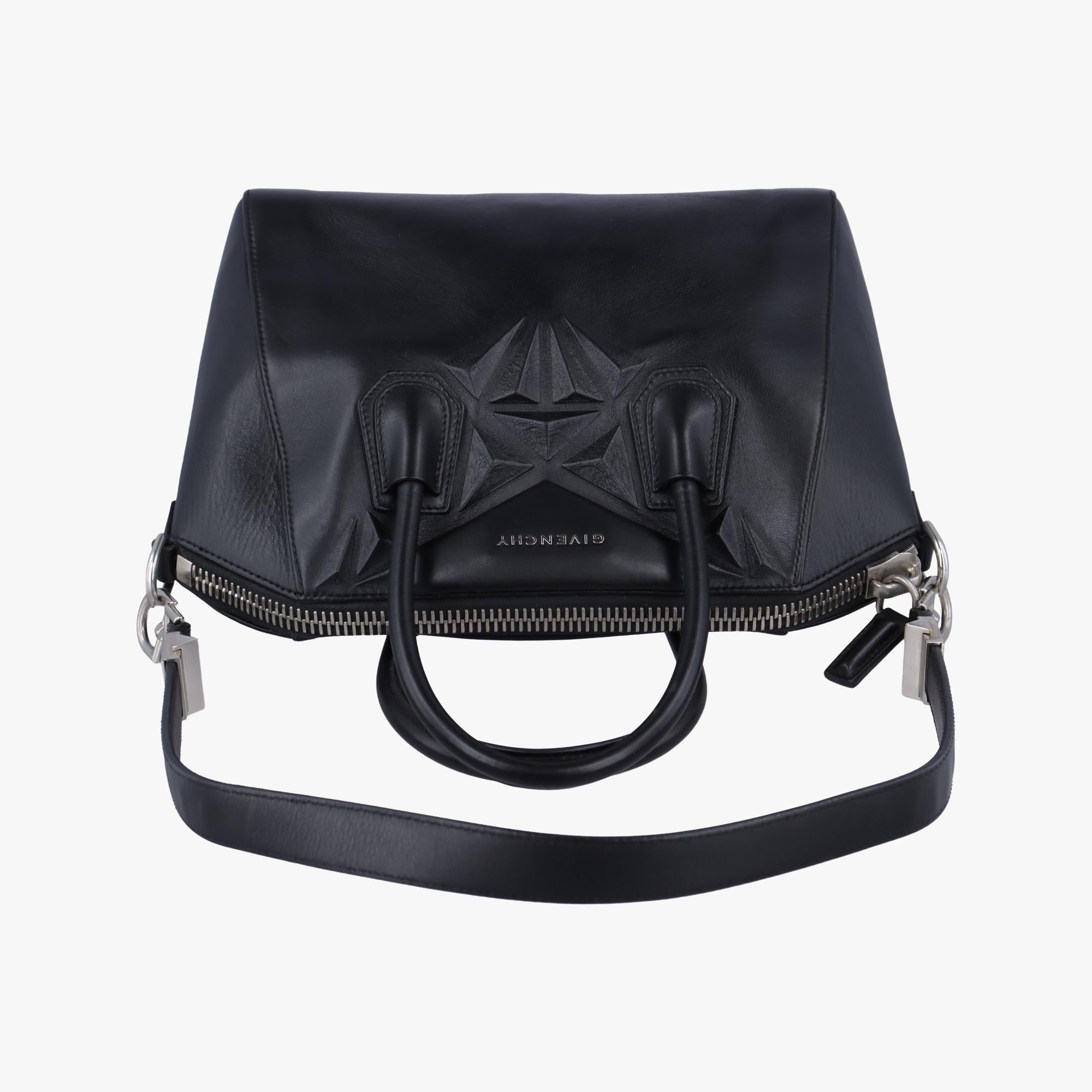 ジバンシー Givenchy ショルダーバッグ レディース アンティゴナ ブラック レザー 3C0113