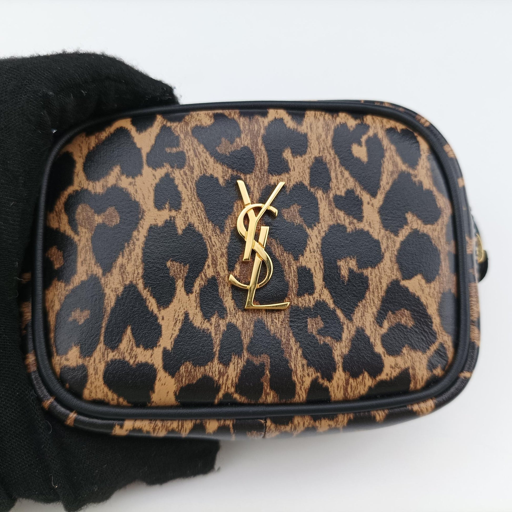 イヴサンローラン Yves saint Laurent ショルダーバッグ レディース ベイビールー　レオパードプリント ハート ブラック×レオパード レザー BRS650170.1020