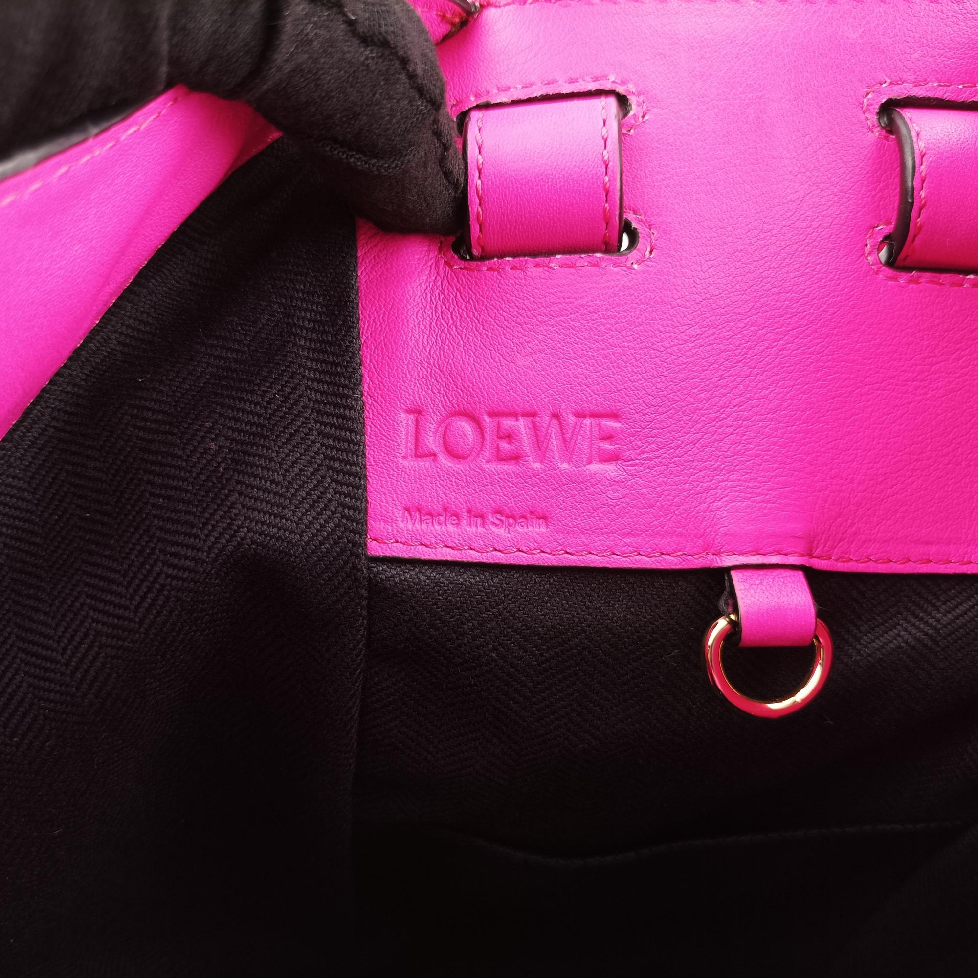 ロエベ Loewe ショルダーバッグ レディース ハンモック ローズ レッド×ホワイト レザー 051706