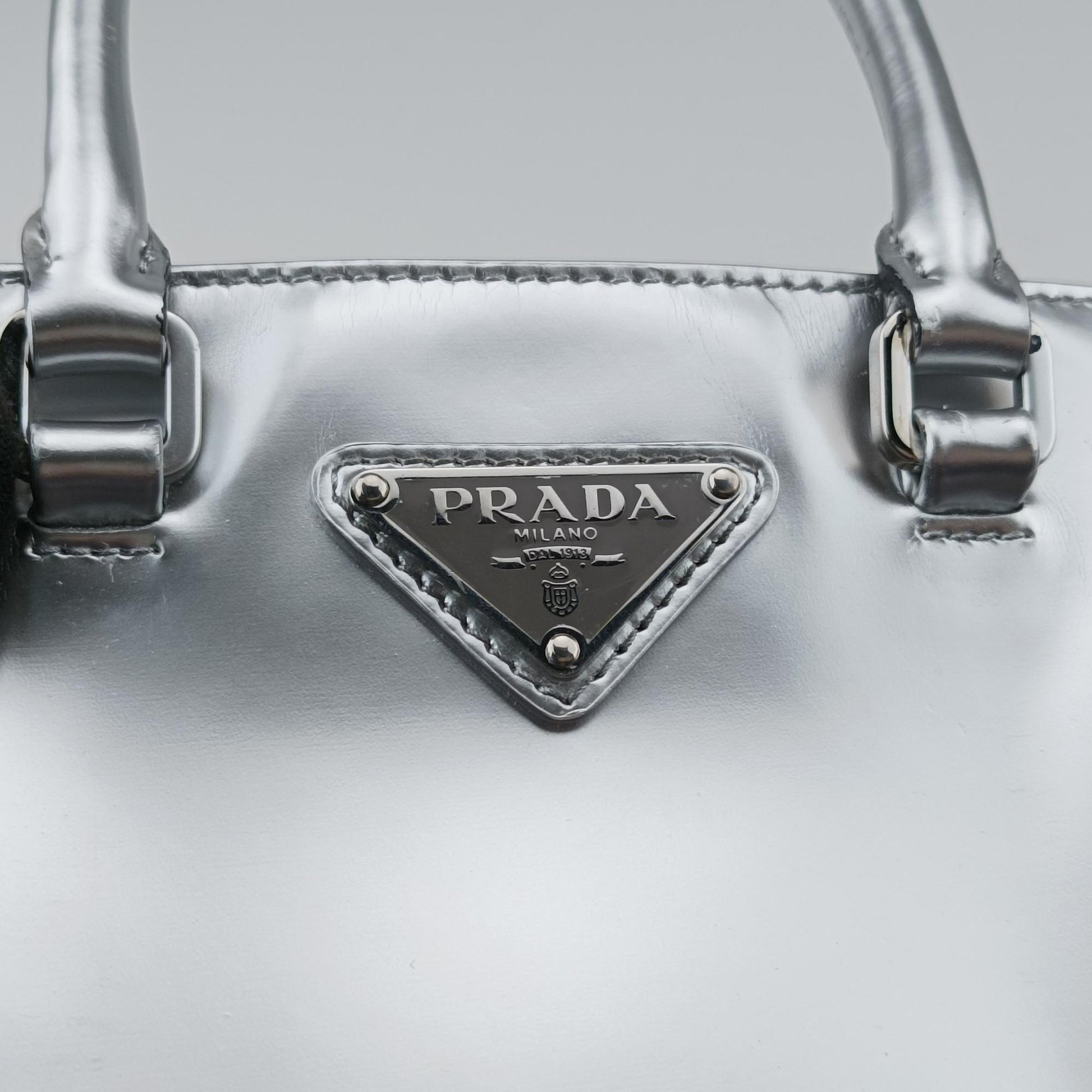 プラダ Prada ショルダーバッグ レディース ミラートート シルバー パテント 1BA331 7/K