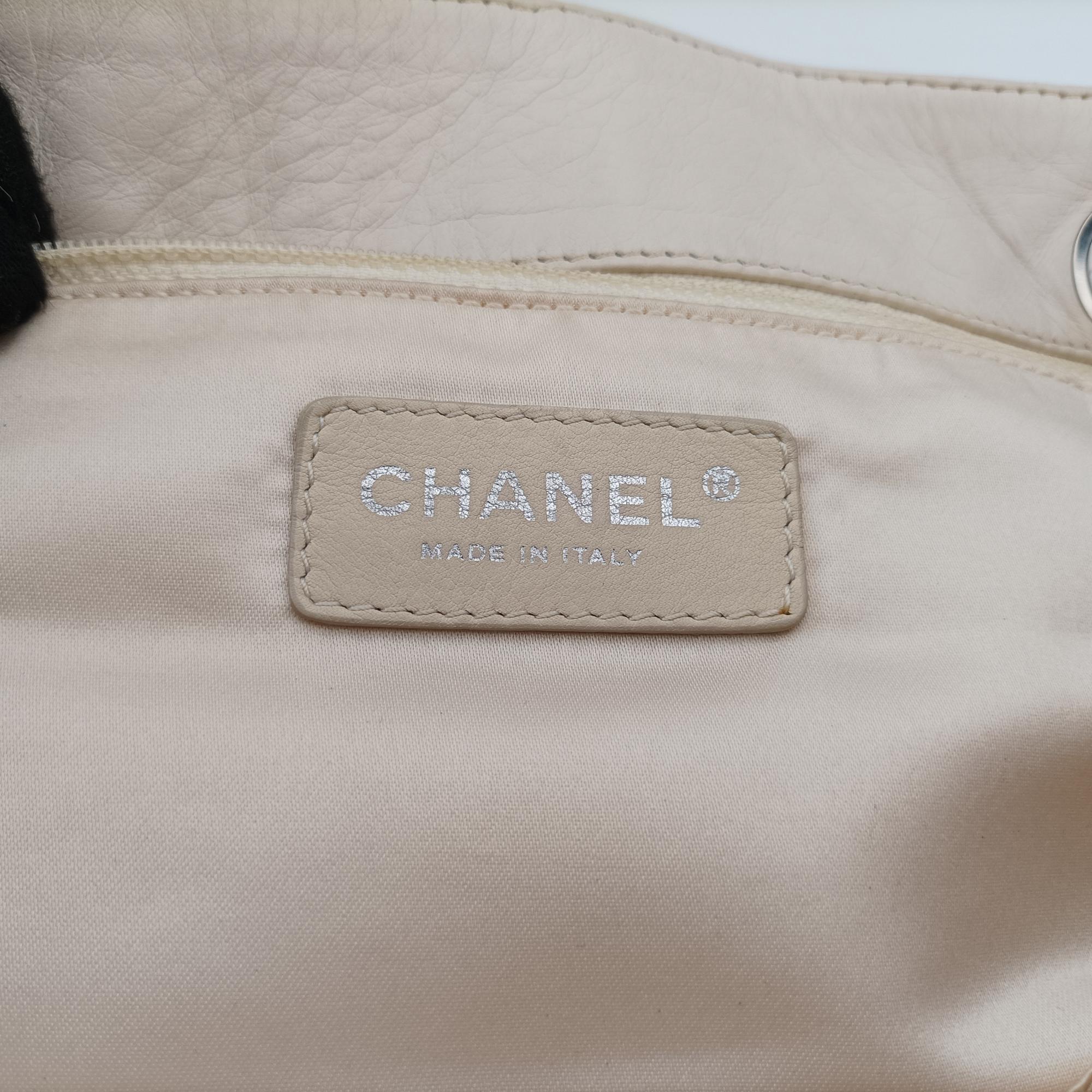 シャネル Chanel ショルダーバッグ レディース East West　2.55 ホワイト ラムスキン A37696 12141162