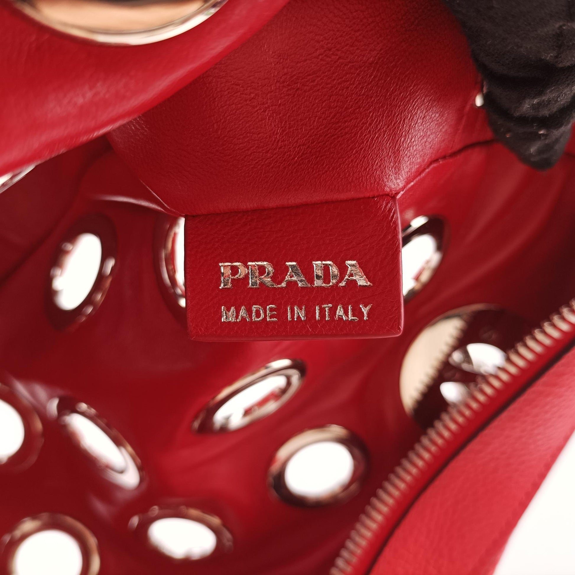 プラダ Prada ハンドバッグ レディース ラッカグロメット レッド レザー 1BB017 117 E