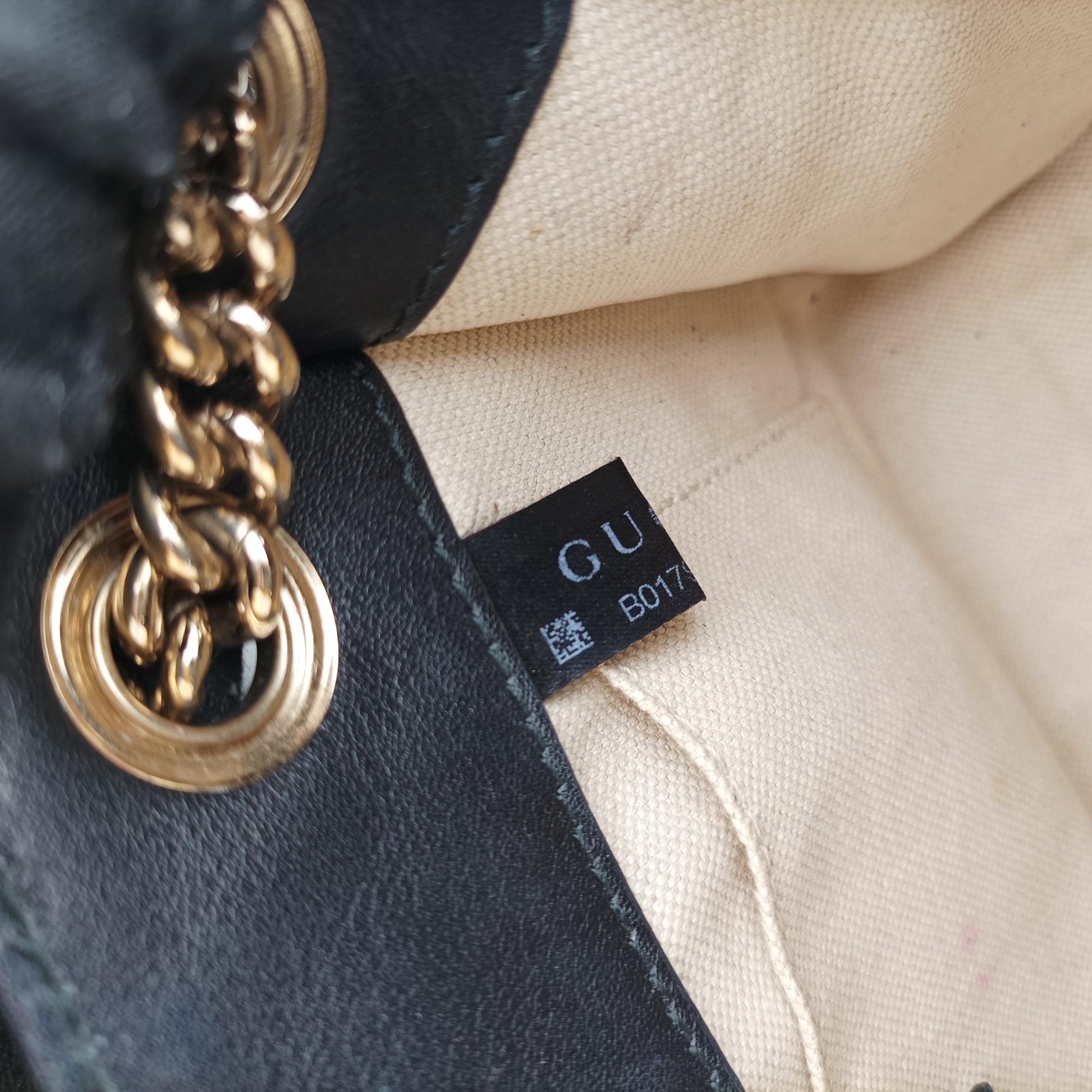 グッチ Gucci ショルダーバッグ レディース エミリー ブラック レザー 369621 213048