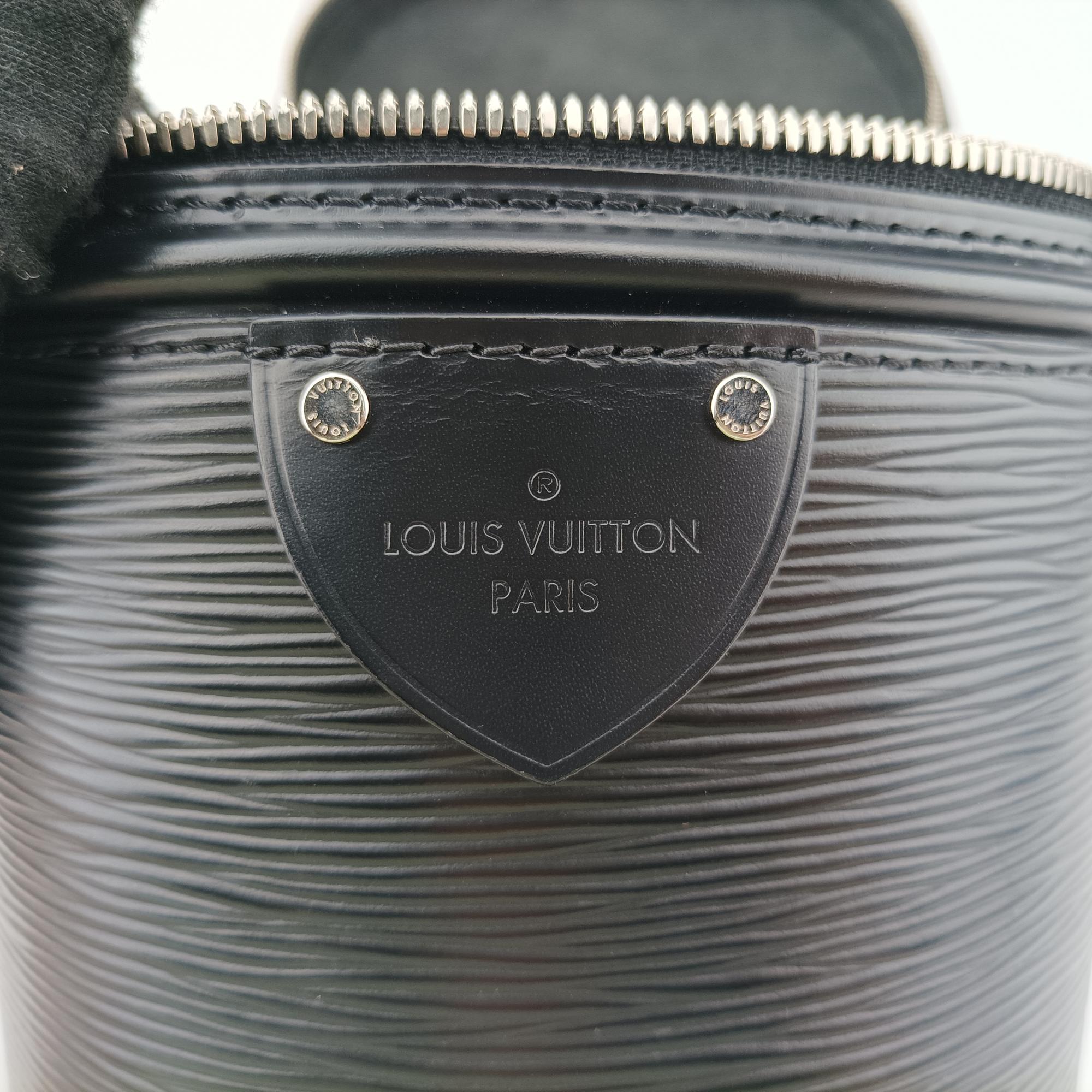 ルイヴィトン Louis Vuitton ショルダーバッグ レディース カンヌ ノワール エピ M52226 FL0149