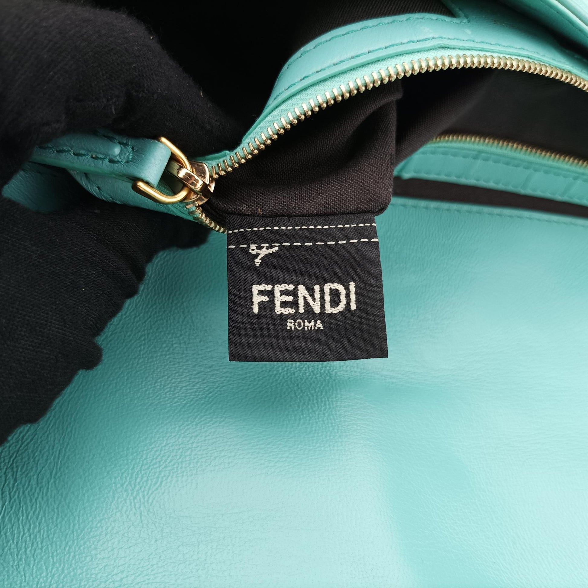 フェンディ Fendi ショルダーバッグ レディース マンマバケット ブルー レザー 8BR771.A72V.198.8241