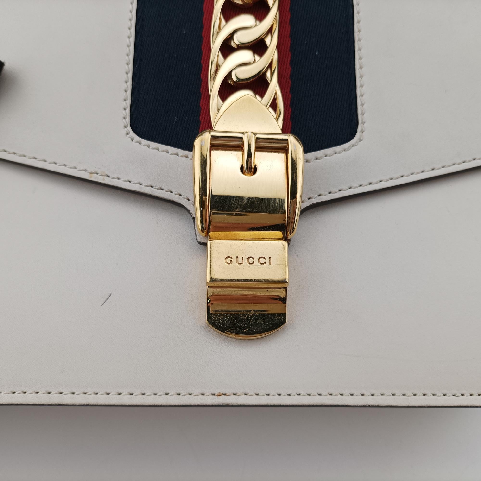 グッチ Gucci ショルダーバッグ レディース シルヴィ ホワイト レザー 421882 E021281231