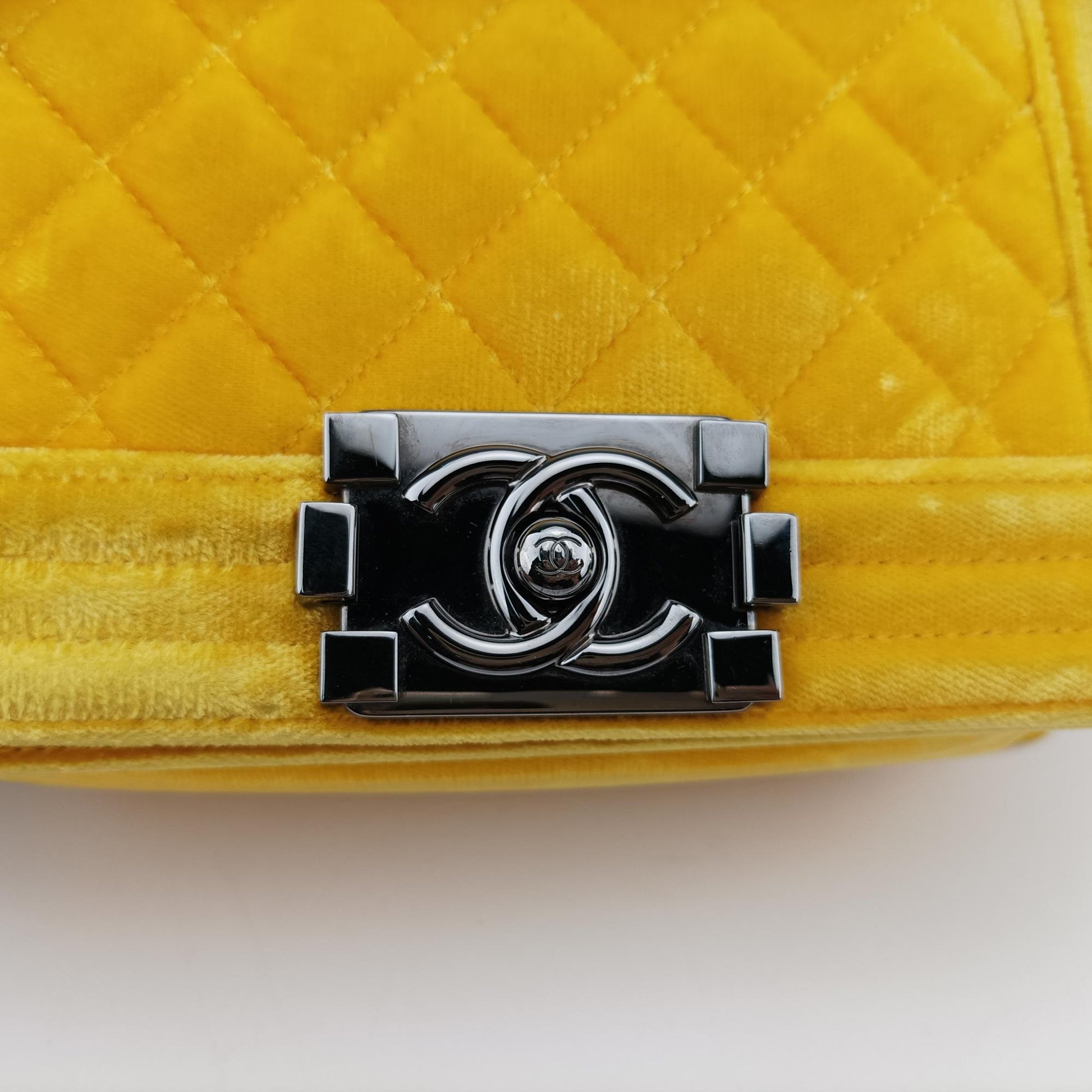 シャネル Chanel ショルダーバッグ レディース ボーイシャネル イエロー ベロア A67085 21510488