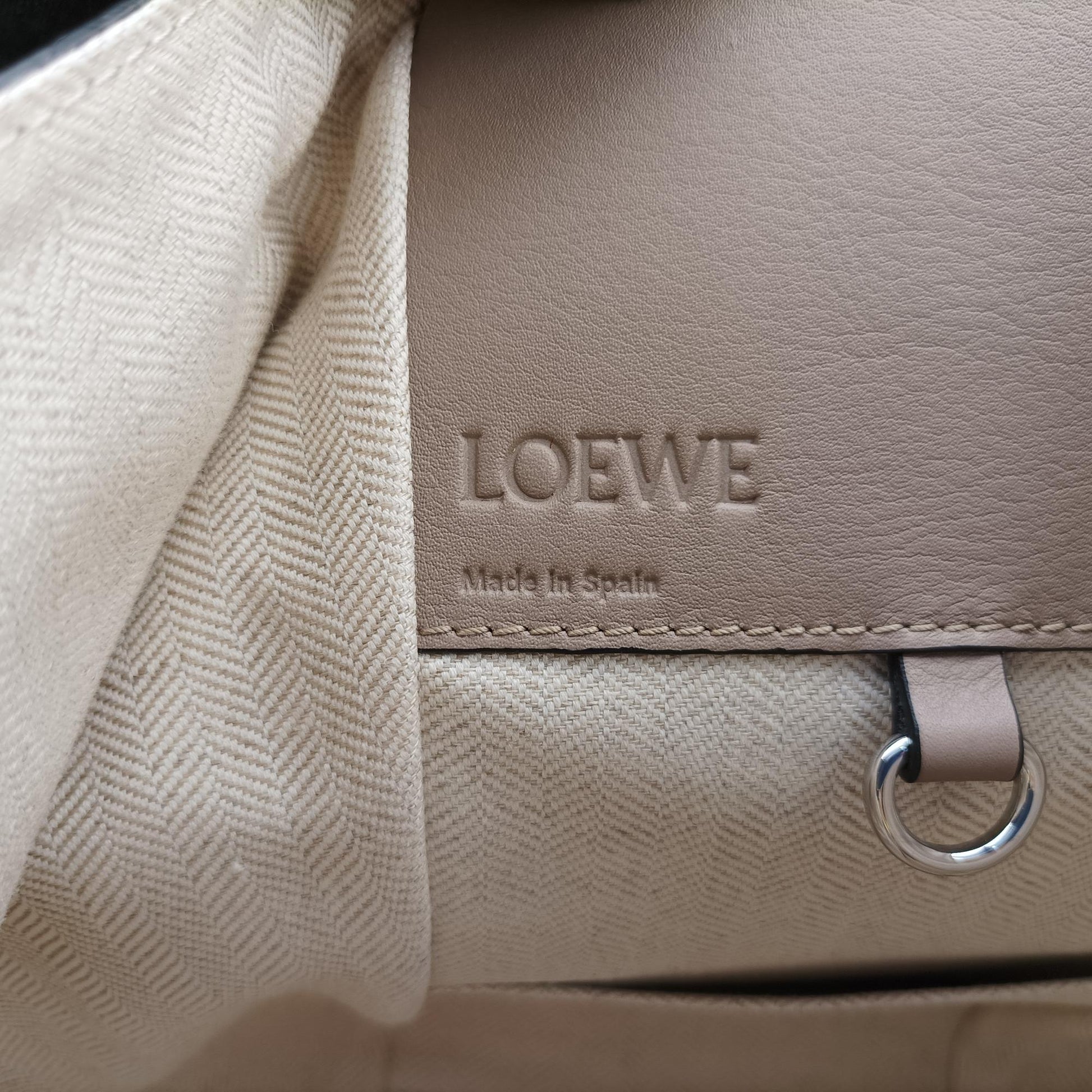 ロエベ Loewe ショルダーバッグ レディース ハンモック スモール ホワイト×ベージュ×グリーン レザー 262022