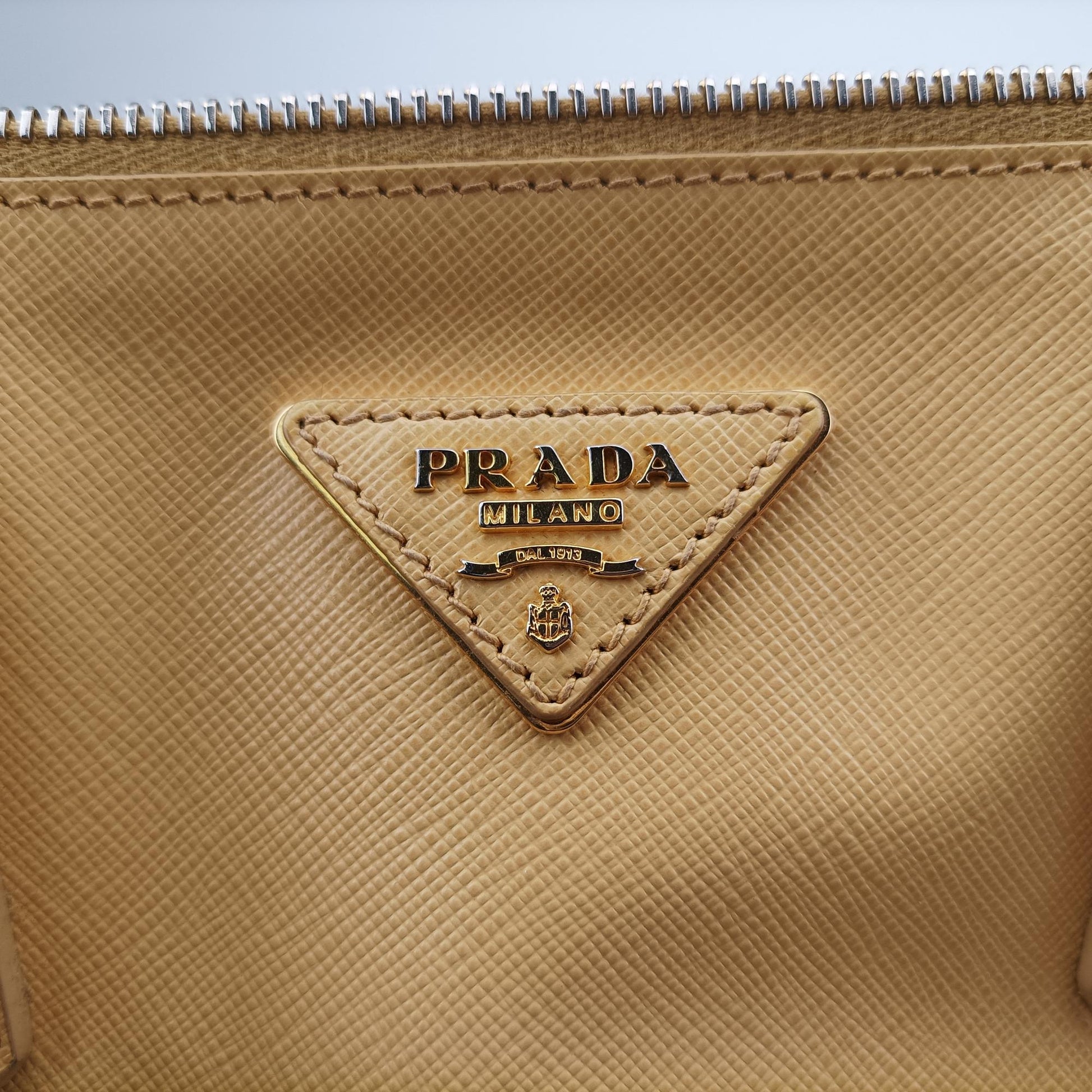 プラダ Prada ショルダーバッグ レディース ガレリア イエロー サフィアーノレザー BN2274 31/M