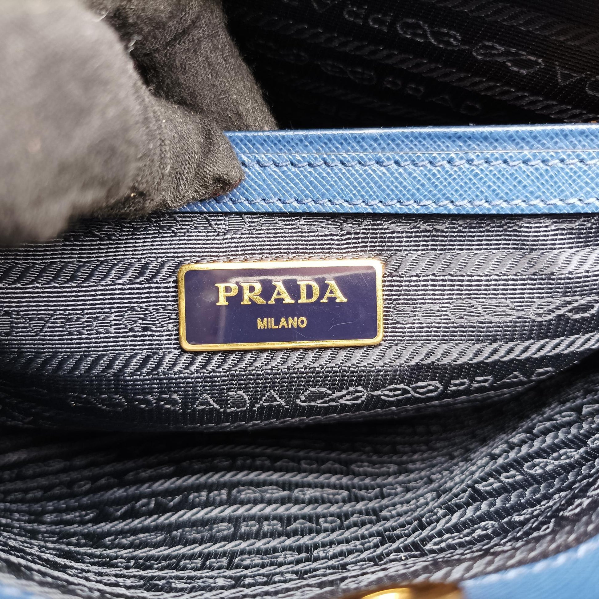 プラダ Prada ショルダーバッグ レディース ガレリア ブルー サフィアーノレザー BN2274 25