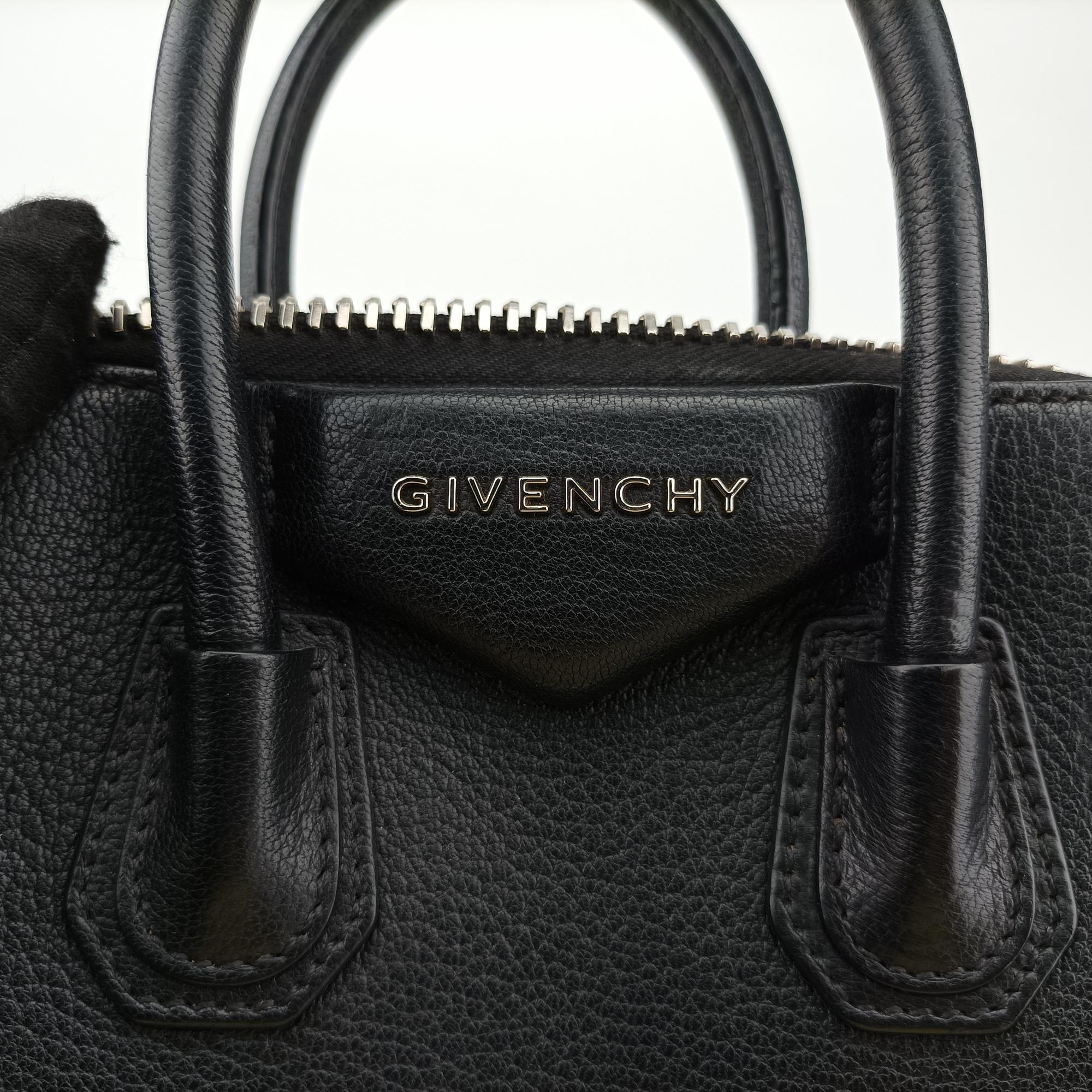 ジバンシー Givenchy ショルダーバッグ レディース アンティゴナ ブラック レザー 3C B 0195