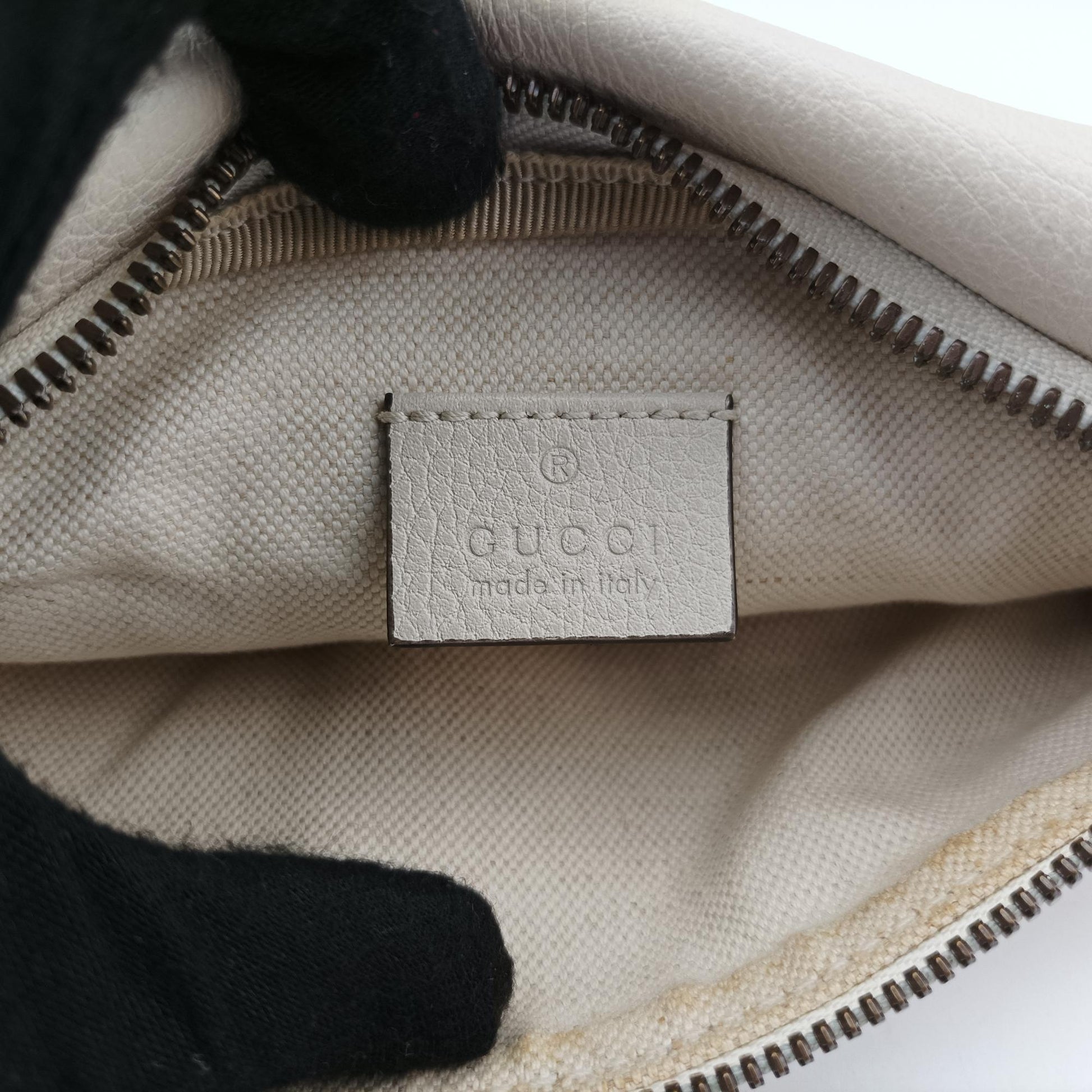 グッチ Gucci ショルダーバッグ レディース グッチプリント アイボリー レザー 527792 E027437579