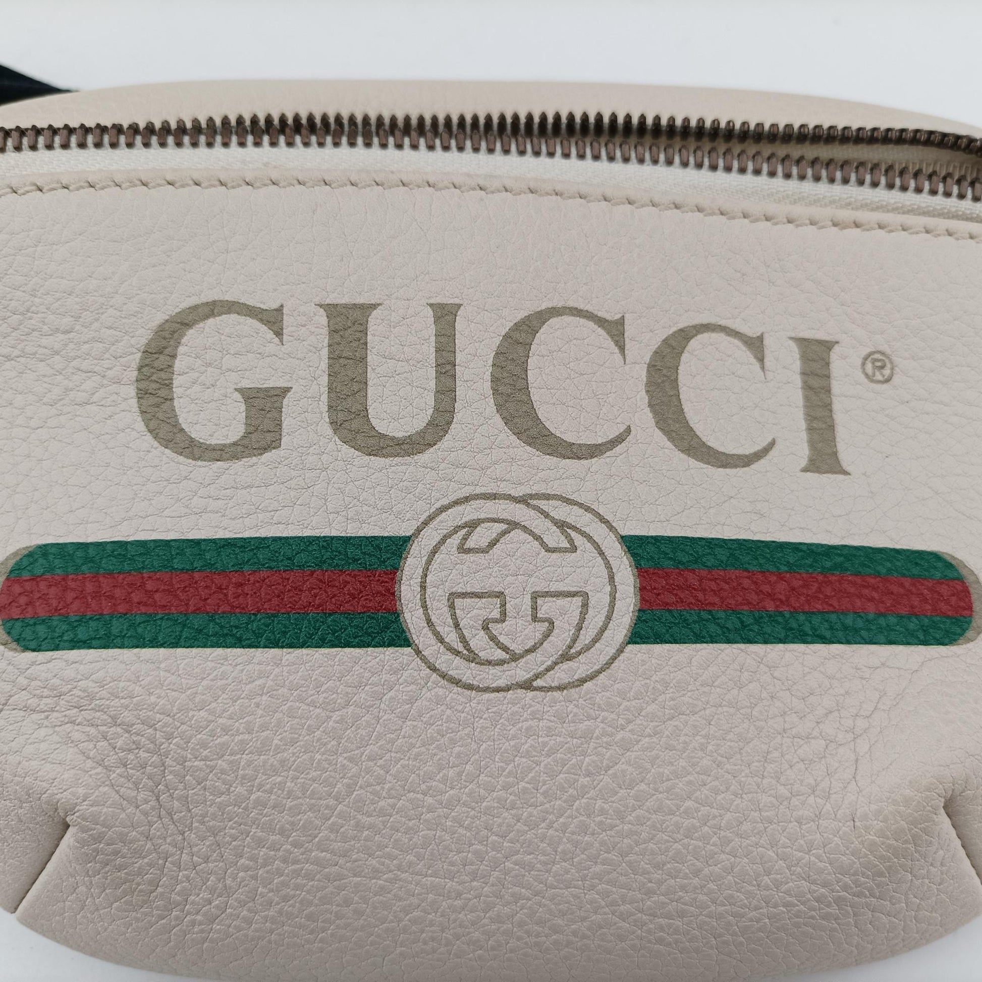 グッチ Gucci ショルダーバッグ レディース グッチプリント アイボリー レザー 527792 E027437579