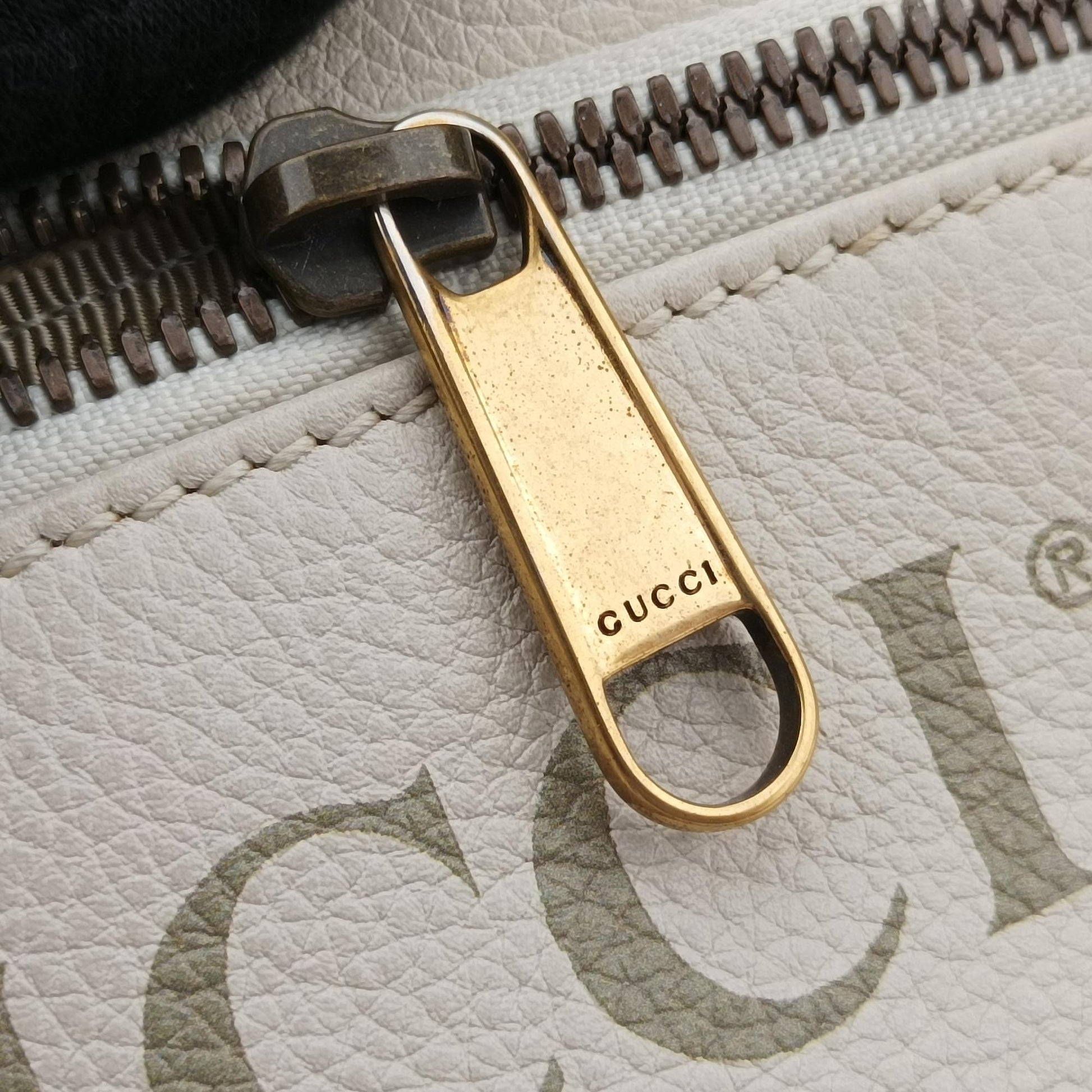 グッチ Gucci ショルダーバッグ レディース グッチプリント アイボリー レザー 527792 E027437579