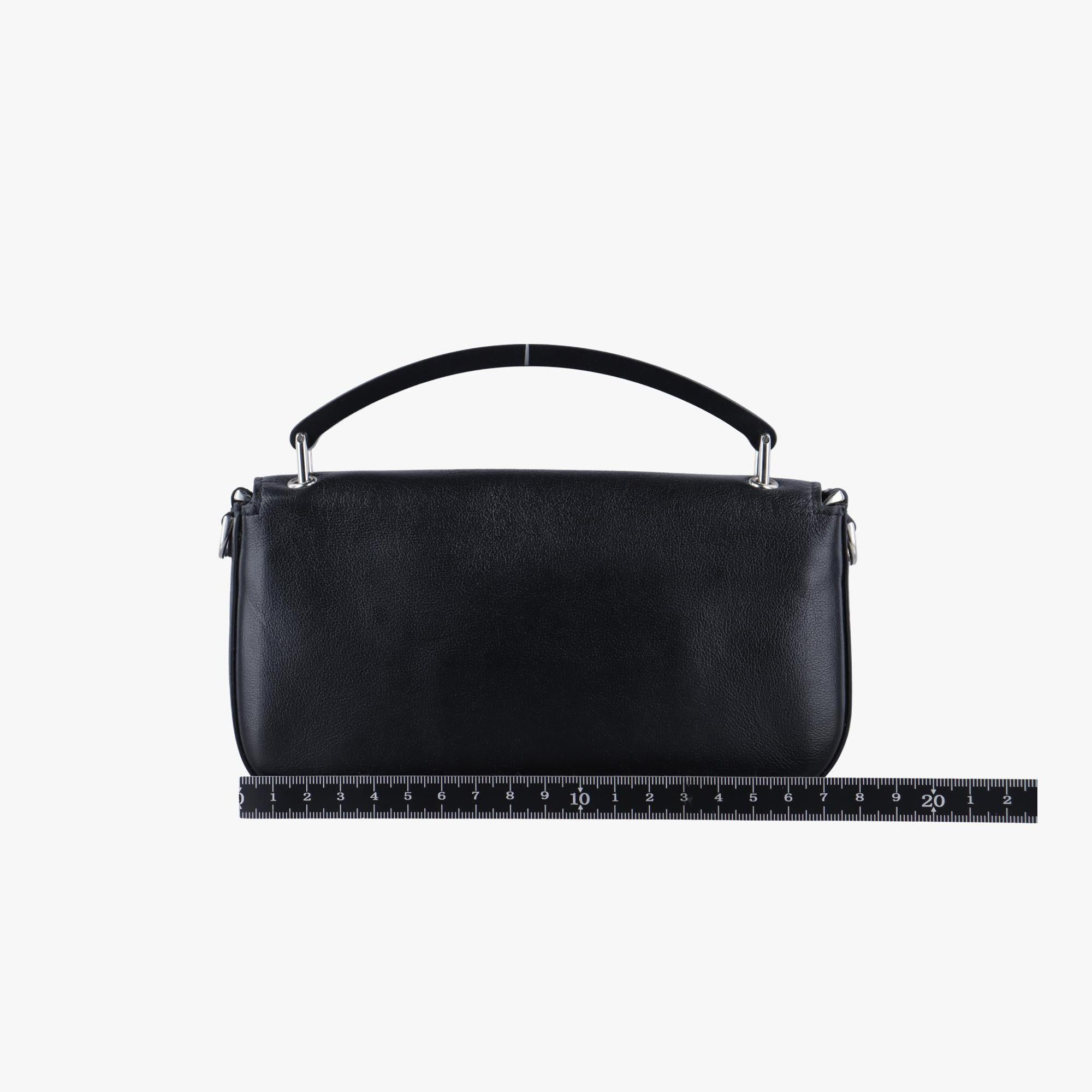 フェンディ Fendi ショルダーバッグ レディース マーク ジェイコブス　コラボ バゲット ブラック レザー AS14-AMWZ-238-0059