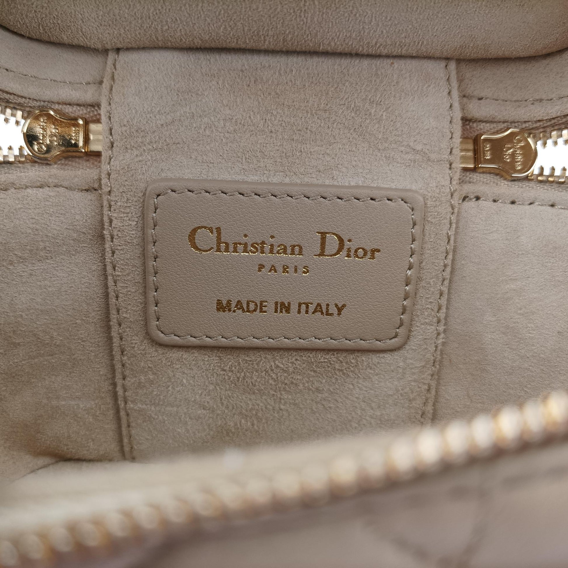 クリスチャンディオール Christian Dior ショルダーバッグ レディース マイクロ レディ ディオール バニティ ケース カナージュ ベージュ ラムスキン