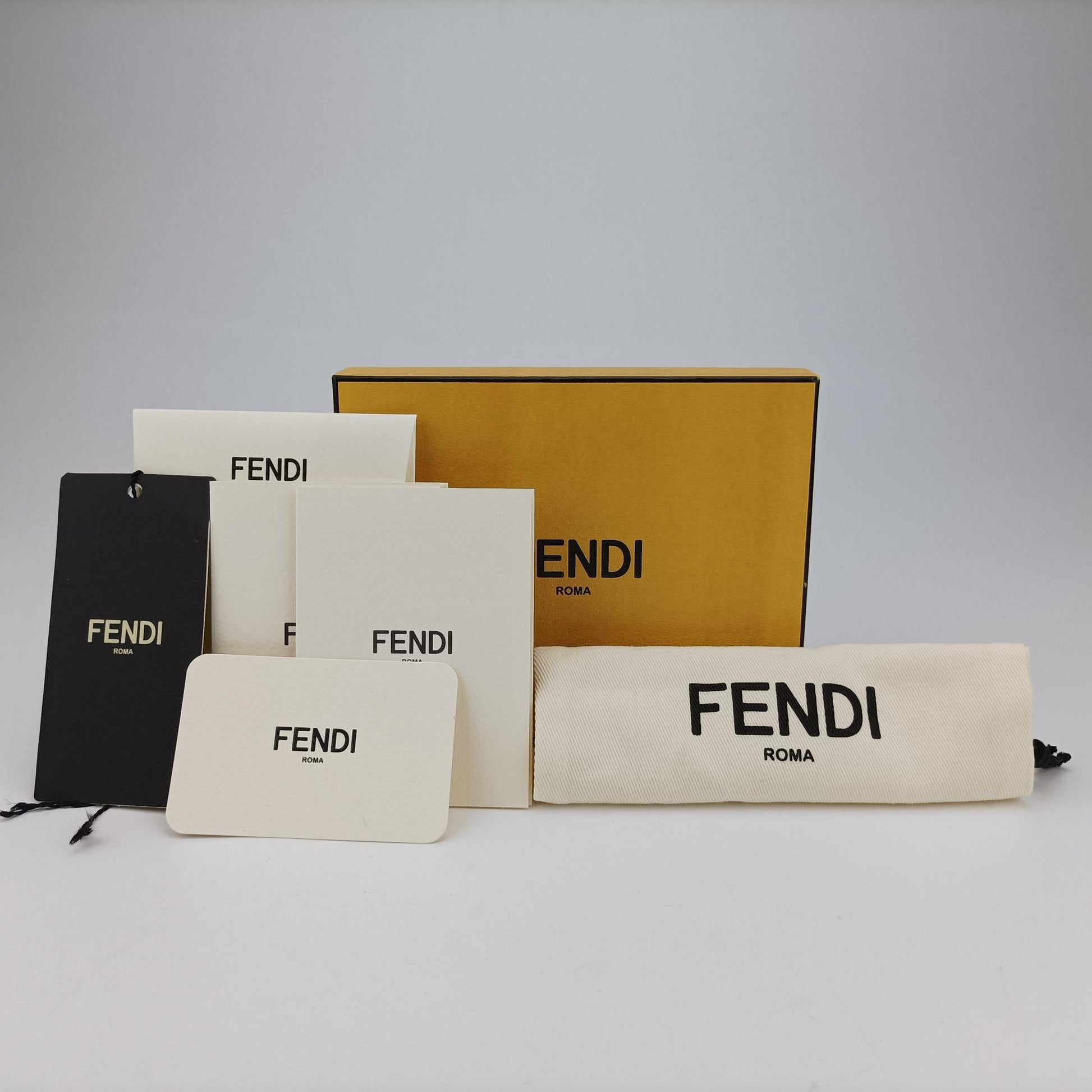 フェンディ Fendi ショルダーバッグ レディース ファースト ピンク レザー 7AS051-ABVE-229-1835