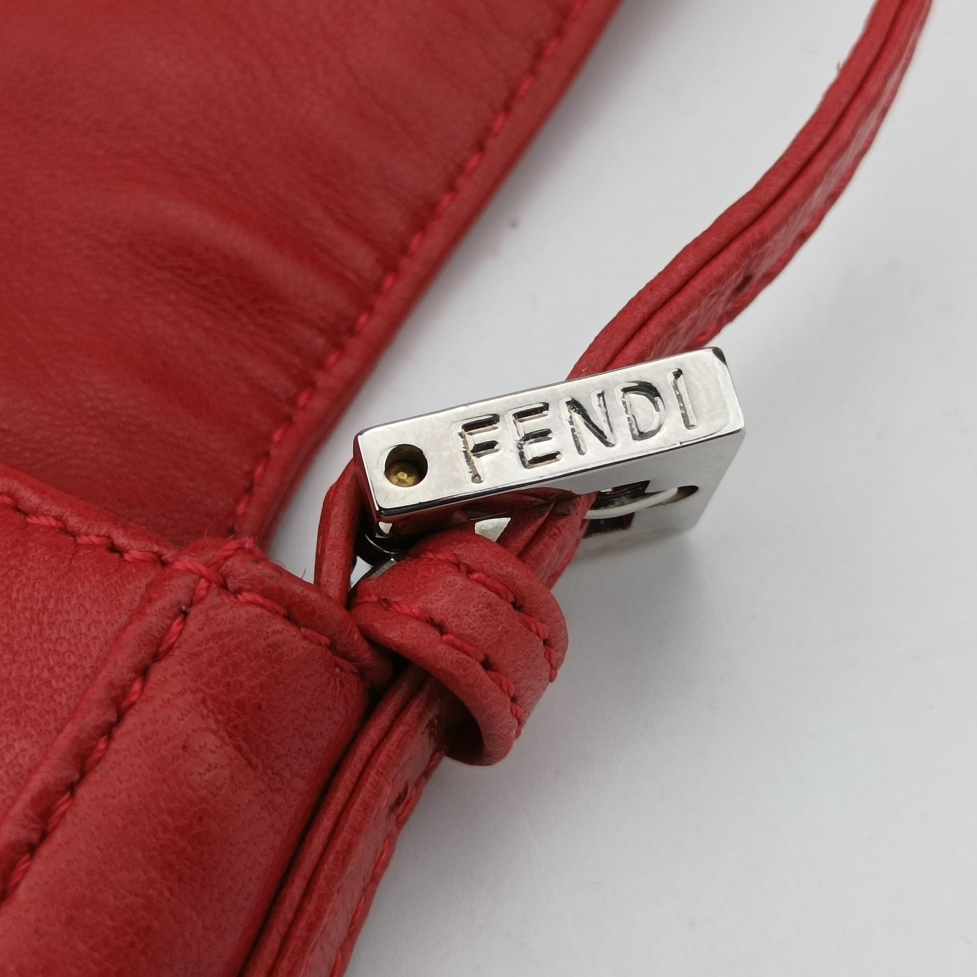 フェンディ Fendi ショルダーバッグ レディース FFバックル バゲット レッド ラムスキン 2211 26776 009