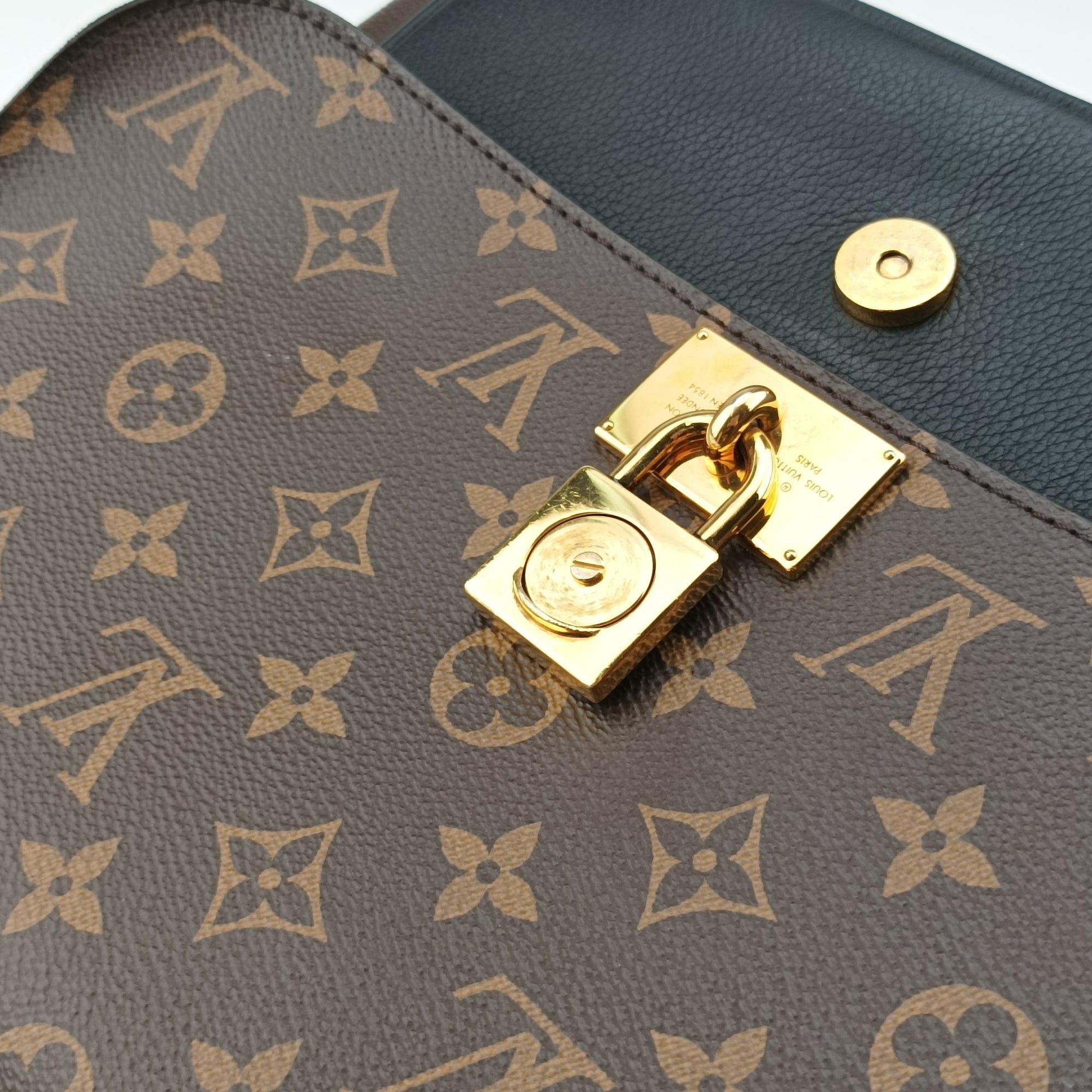 ルイヴィトン Louis Vuitton ショルダーバッグ レディース マリニャン モノグラム/ブラウン系×ノワール モノグラムキャンバス×カーフレザー M44259 AR2168