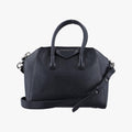 ジバンシー Givenchy ショルダーバッグ レディース アンティゴナ ブラック レザー BB05114014 3C1124