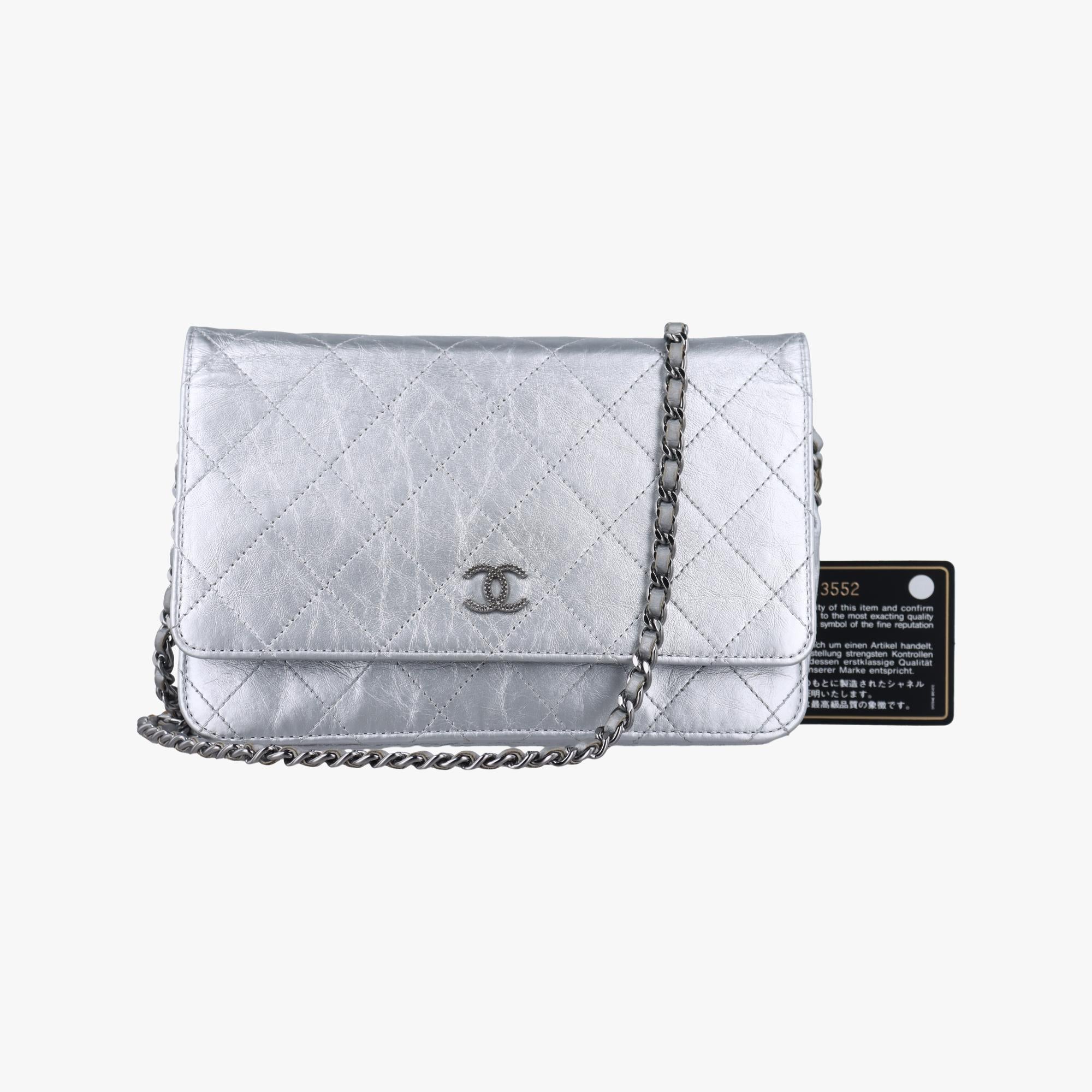 シャネル Chanel ショルダーバッグ レディース マトラッセ　ウォレット　オン　チェーン シルバー レザー A68639 15523552