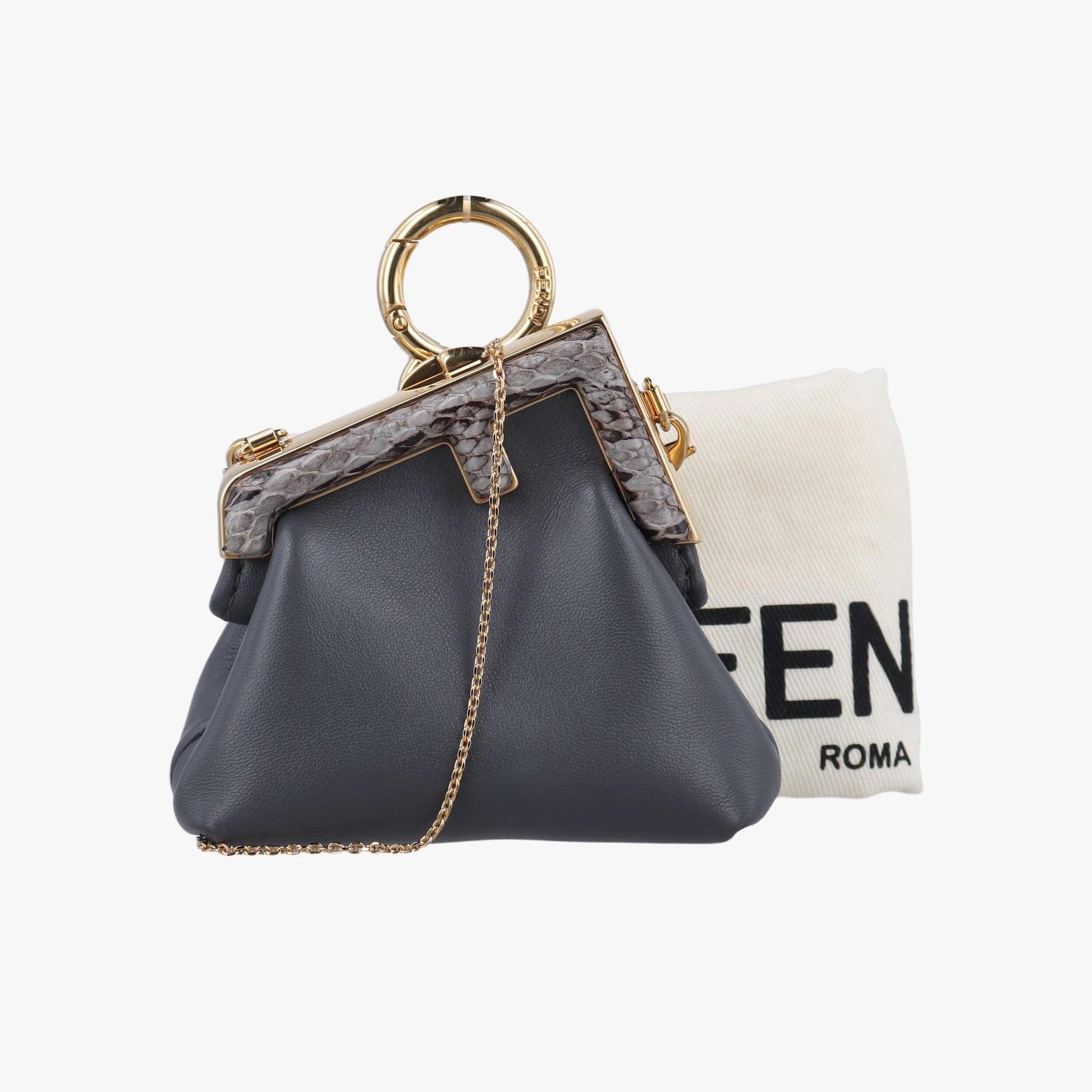 フェンディ Fendi ショルダーバッグ レディース ナノ ファースト グレー レザー YA5051-AGWR-229-1835と記載有り