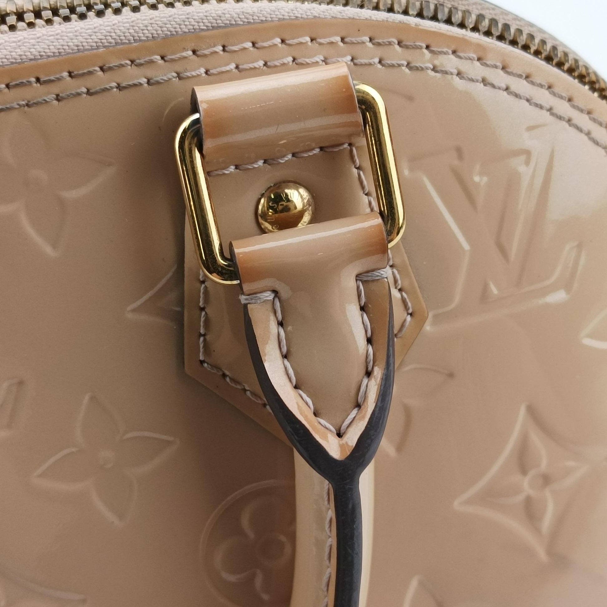 ルイヴィトン Louis Vuitton ショルダーバッグ レディース アルマBB デュンヌ ヴェルニ M90175 FL4183