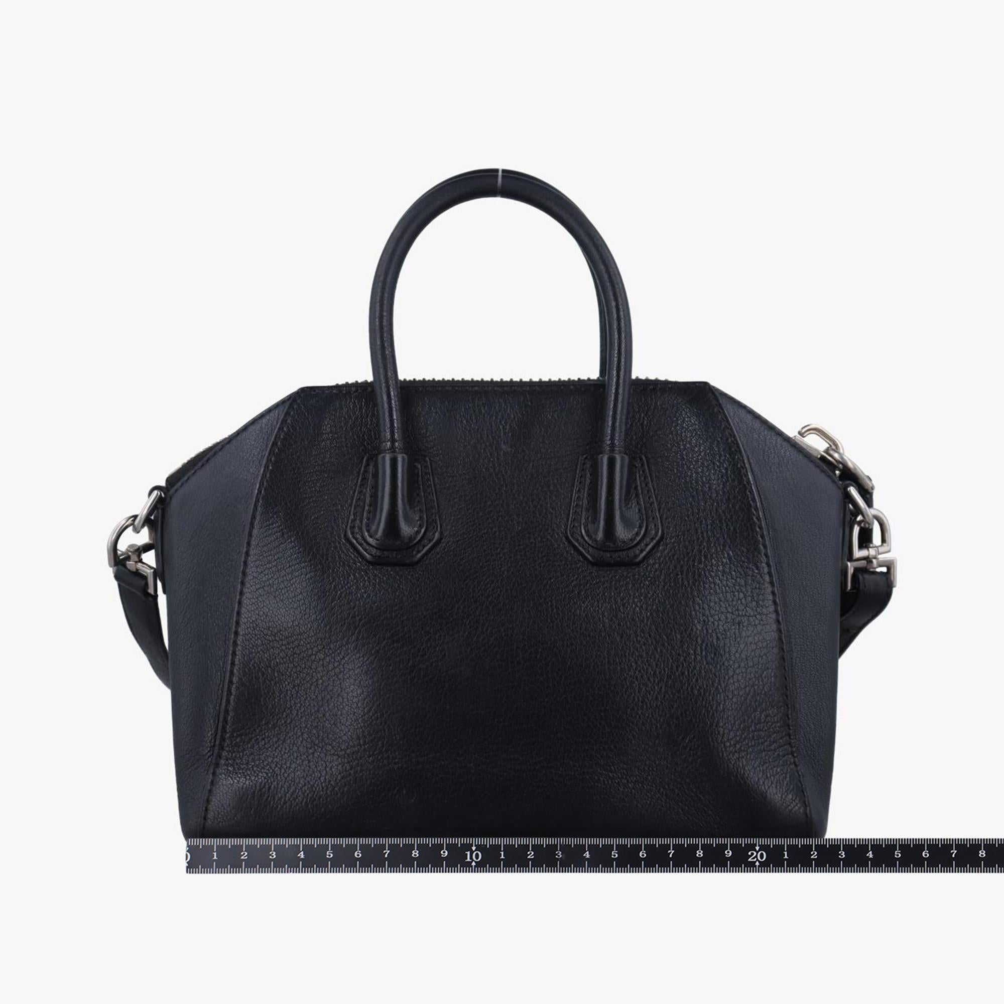 ジバンシー Givenchy ショルダーバッグ レディース アンティゴナ ブラック レザー 3C0114