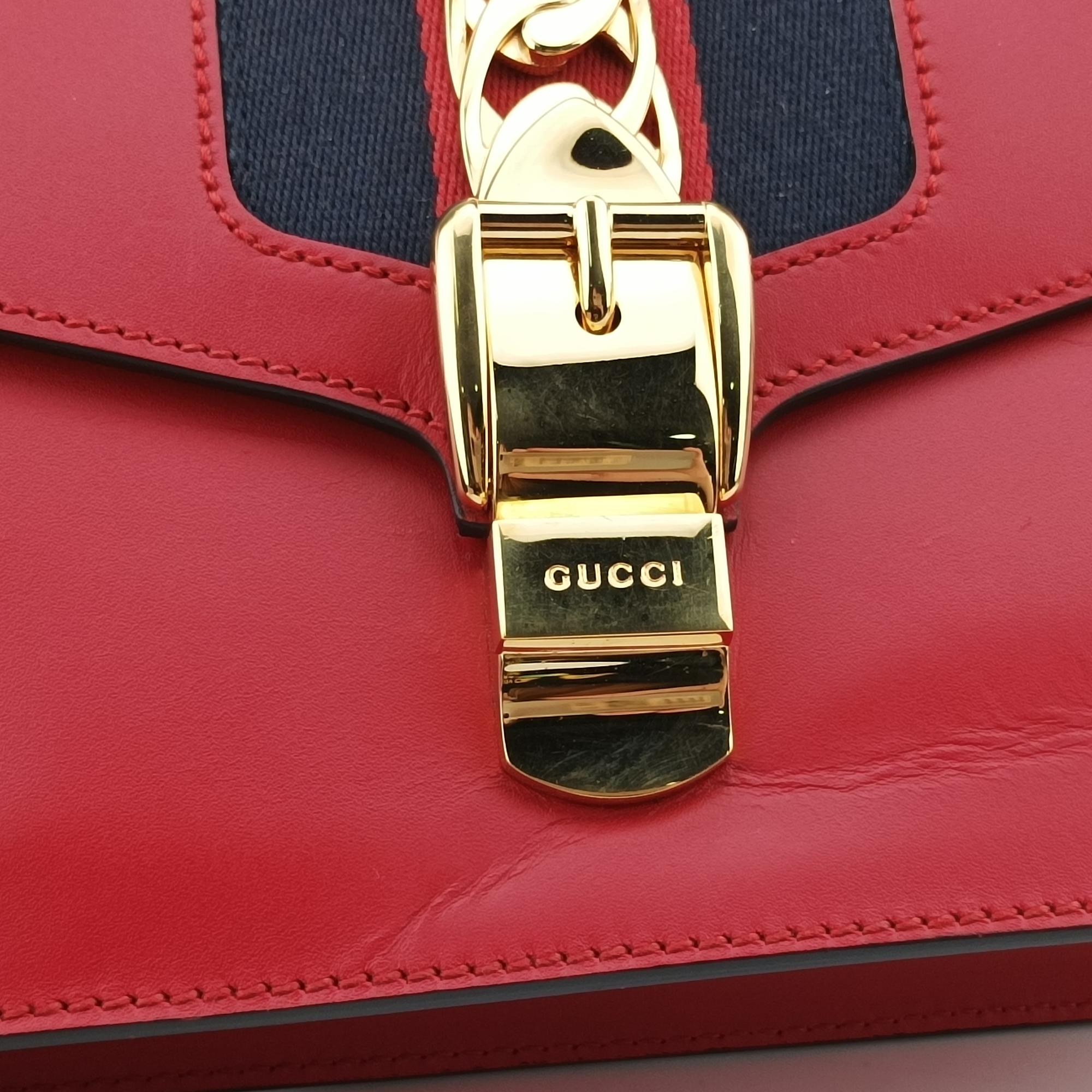 グッチ Gucci ショルダーバッグ レディース シルヴィ レッド レザー 421882 G026260465