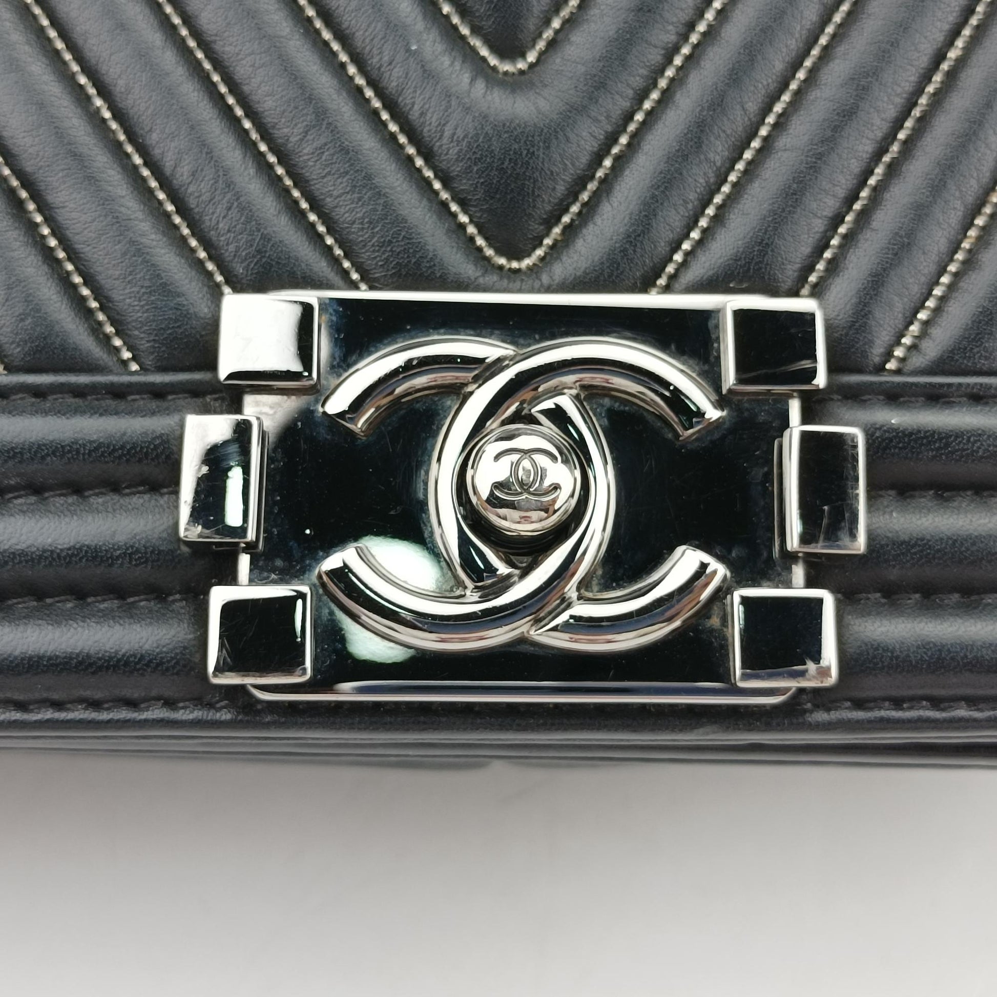 シャネル Chanel ショルダーバッグ レディース ボーイシャネル ブラック レザー A92609 20398656